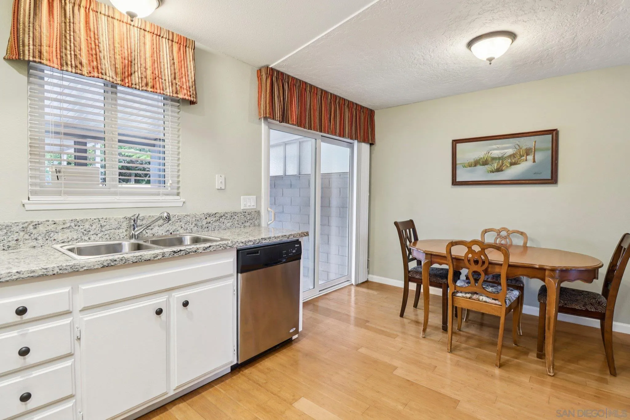 Photo #10: 260008388 Listing: Photo #10