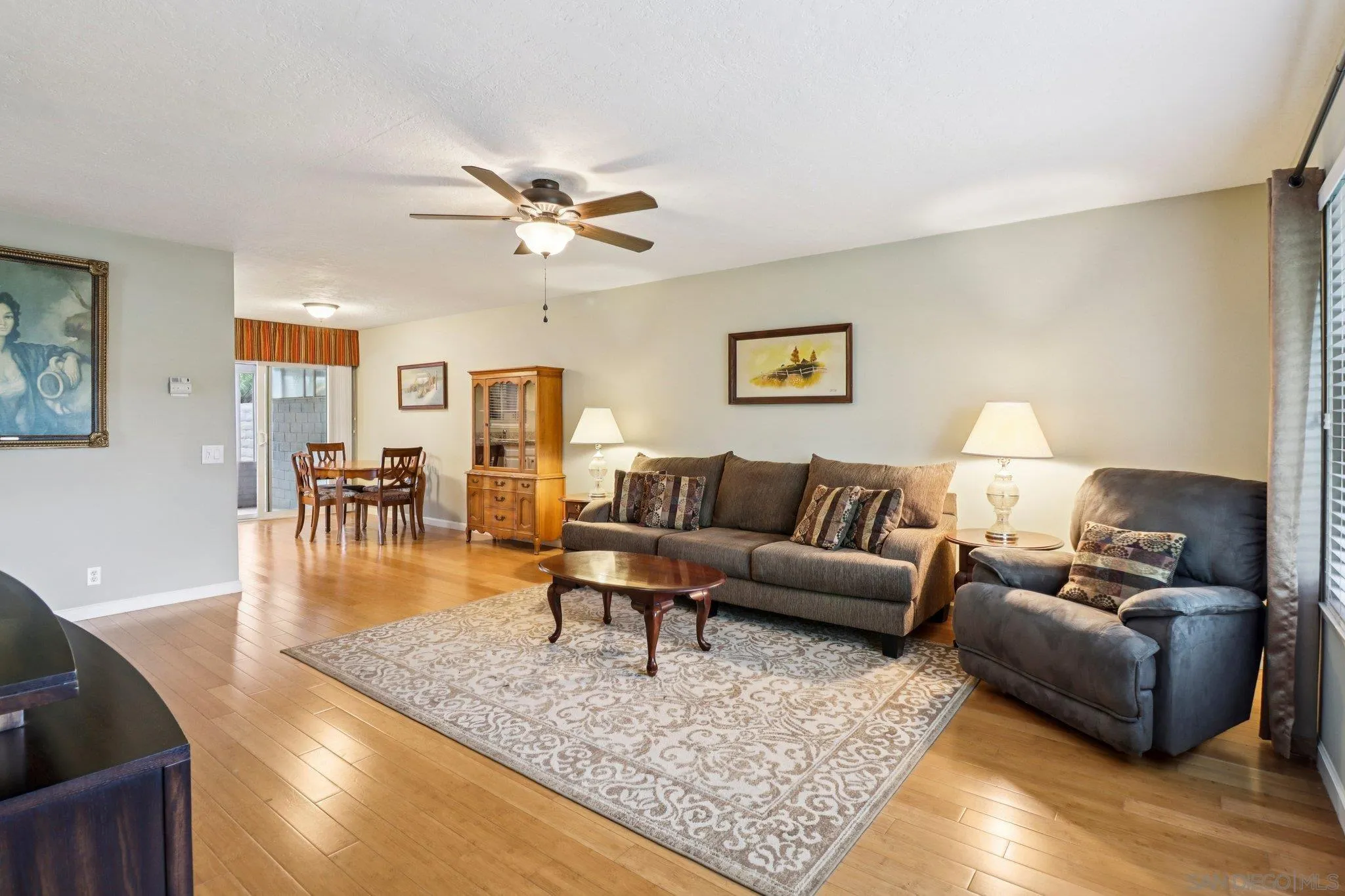 Photo #5: 260008388 Listing: Photo #5