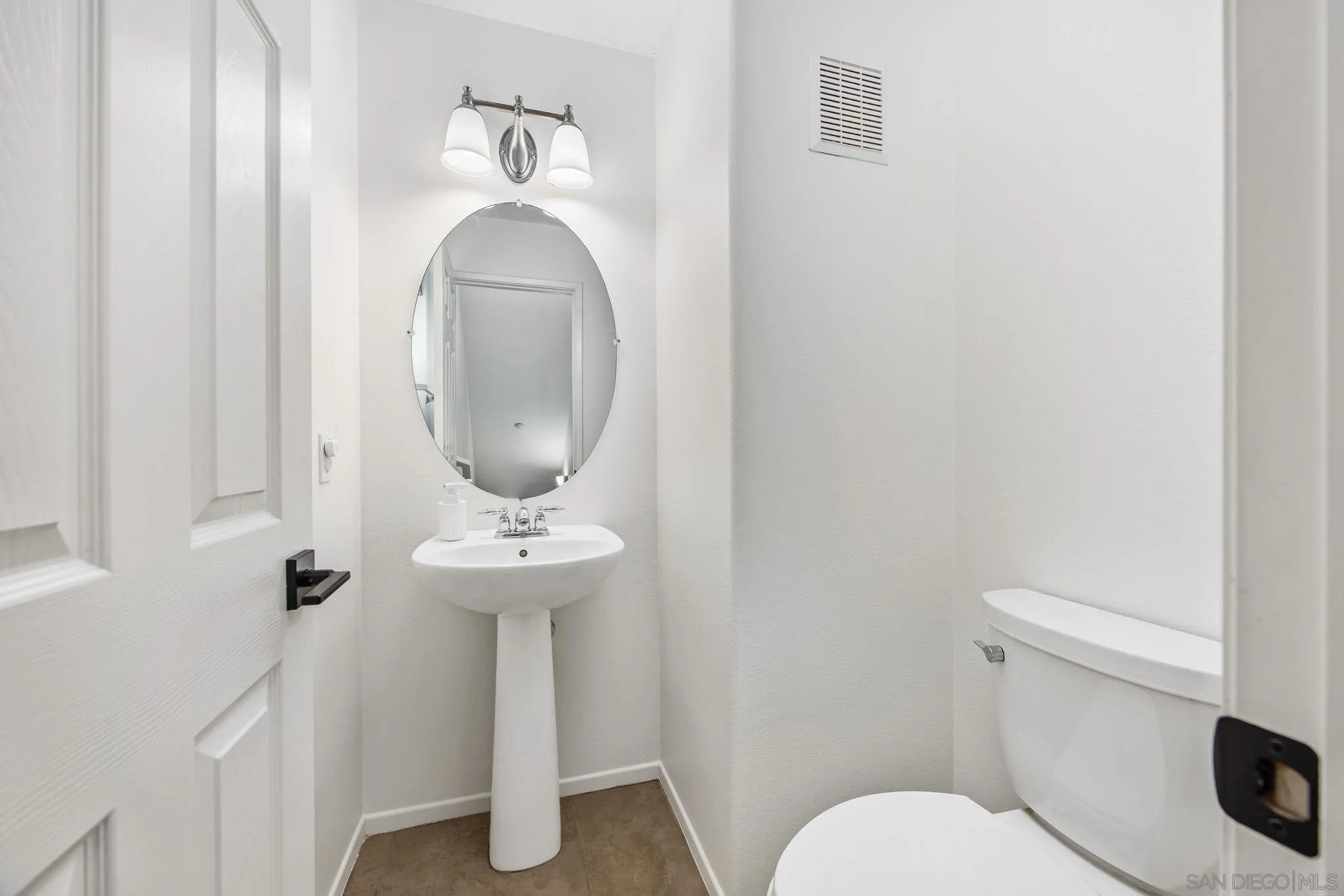 Photo #15: 260008395 Listing: Photo #15