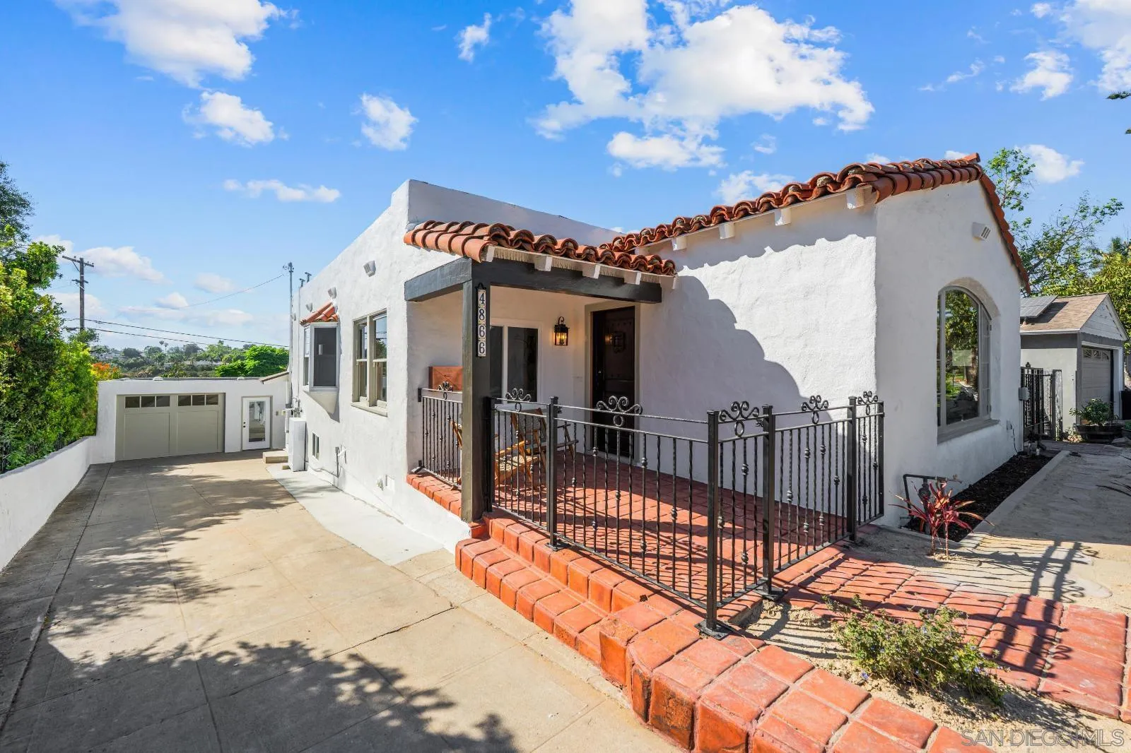 https://cdn.realtyfeed.com/cdn/127/260008396/24fcb268e86a37b4aed1522f742ecf8d.webp