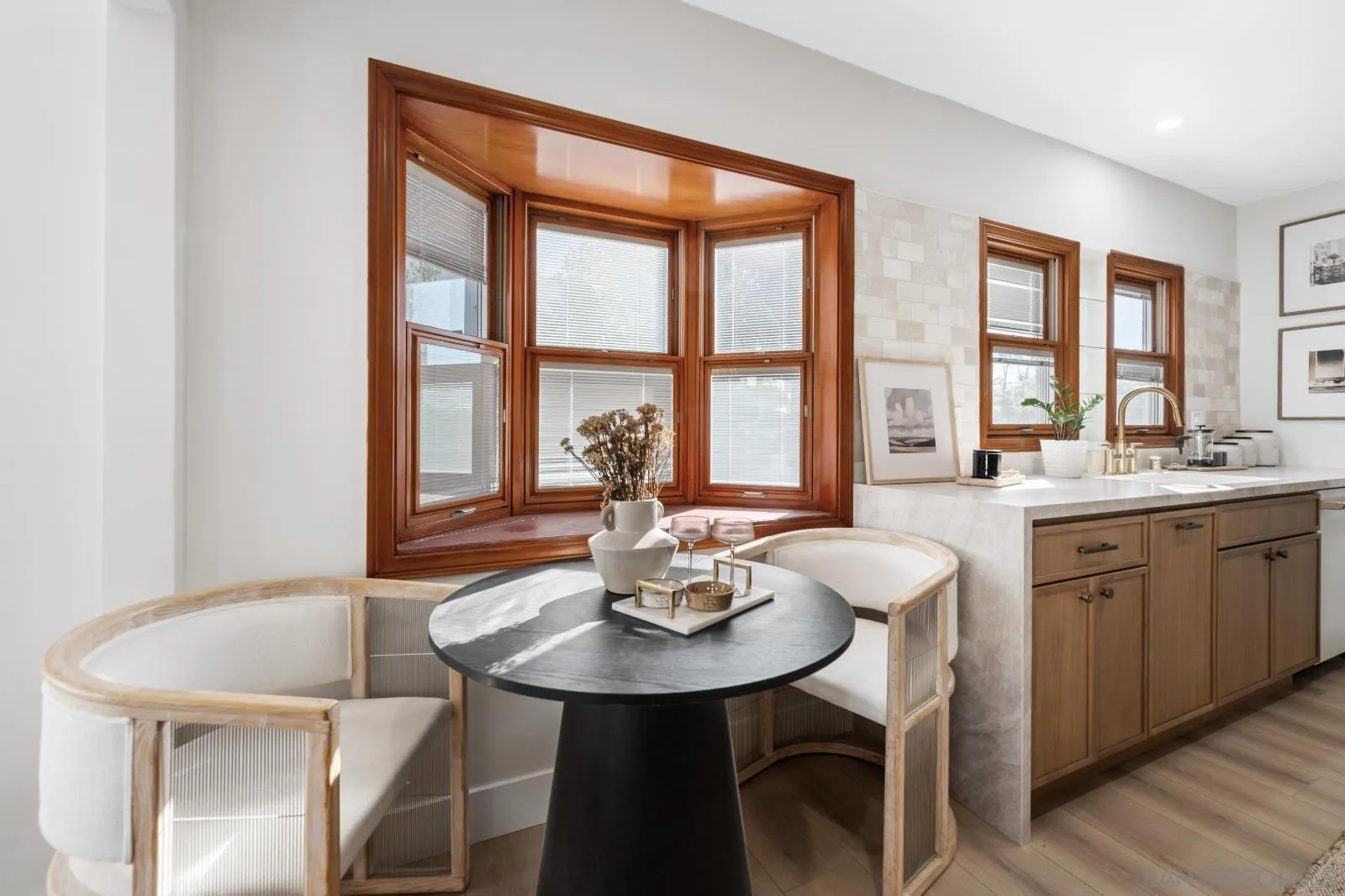 https://cdn.realtyfeed.com/cdn/127/260008396/6c67145be6ac178acff38388653bc26e.webp