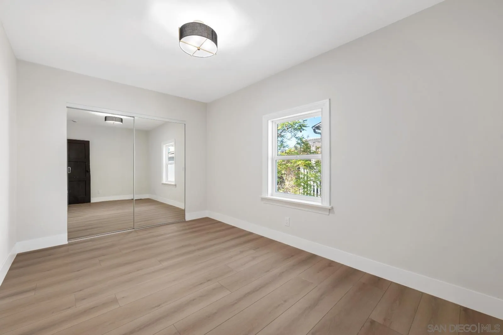https://cdn.realtyfeed.com/cdn/127/260008396/7d329f355ae6a37bd5951778278f403d.webp