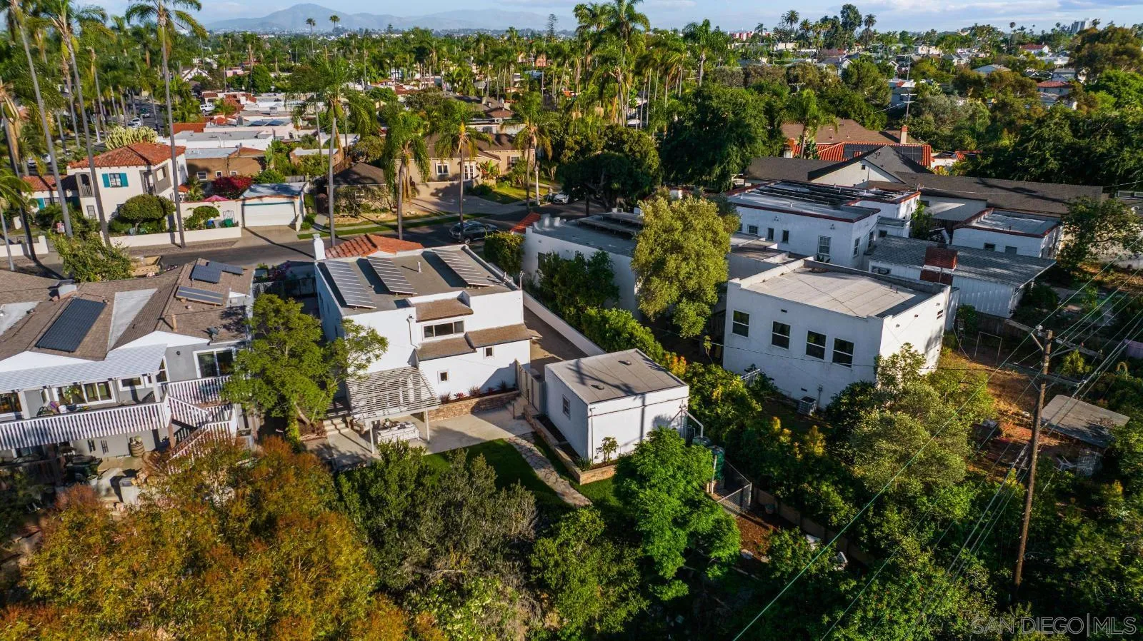 https://cdn.realtyfeed.com/cdn/127/260008396/95d3ae7a92164aca673124cd29b5a1f3.webp