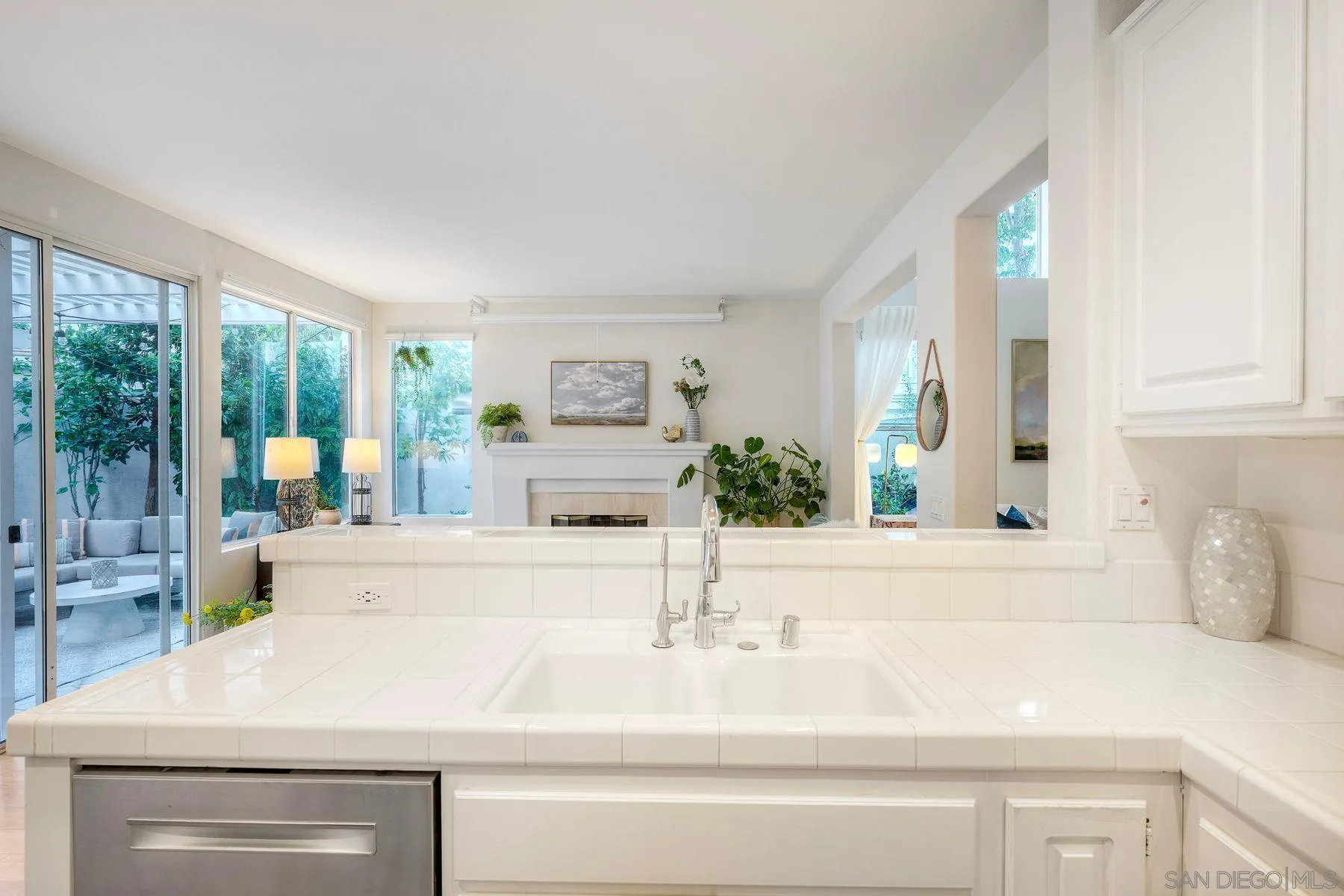 Photo #14: 260008398 Listing: Photo #14