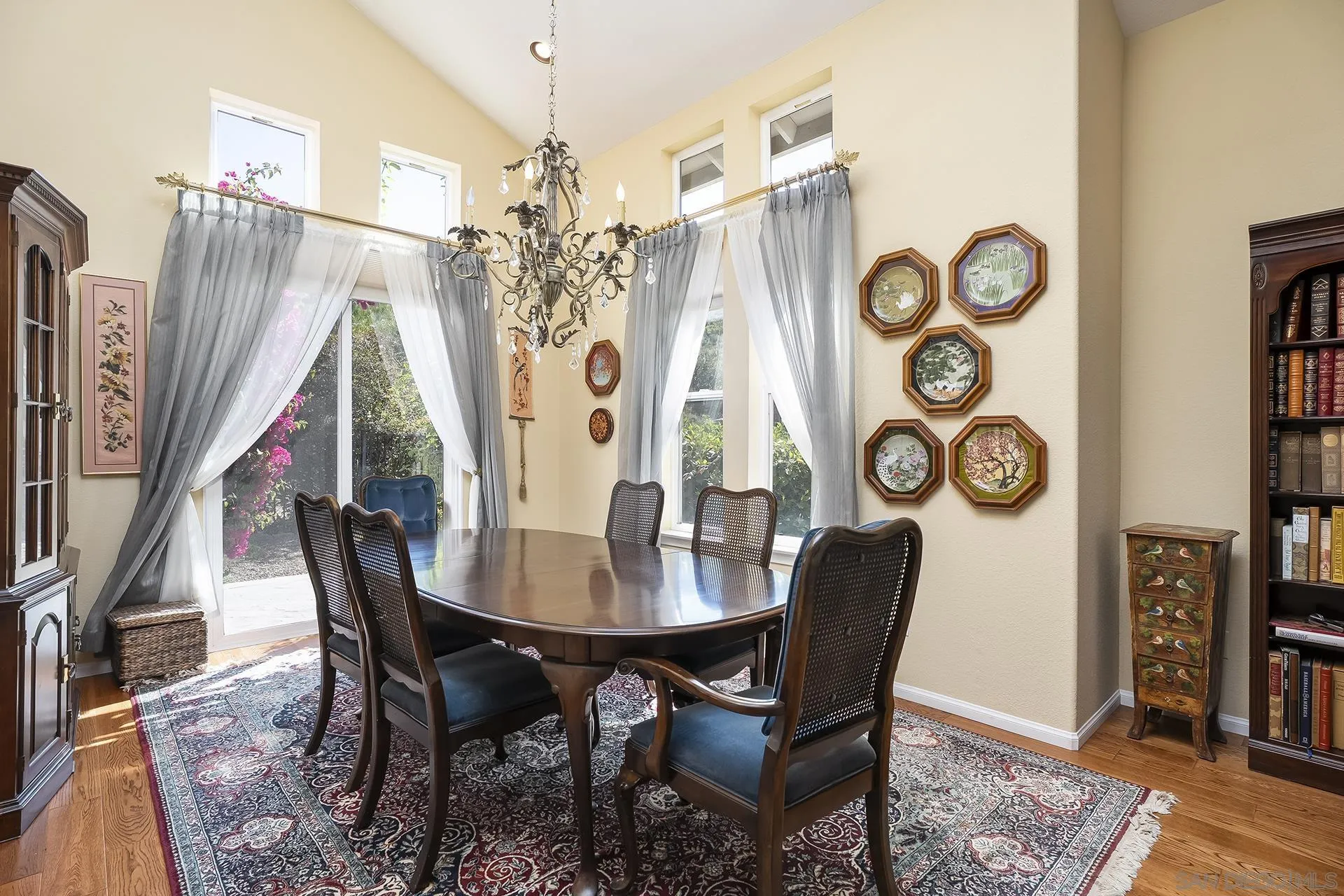 https://cdn.realtyfeed.com/cdn/127/260008400/1cf33fb5819dac2f5cb553ae4b4dbe18.webp