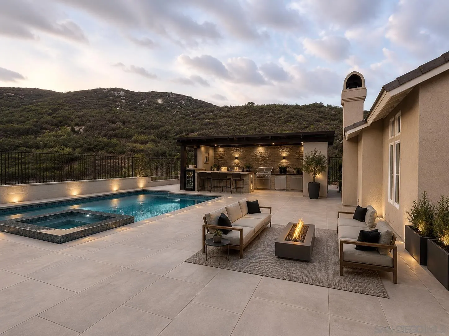 https://cdn.realtyfeed.com/cdn/127/260008400/289ebb6eefbf92030853f61ff834aa0f.webp