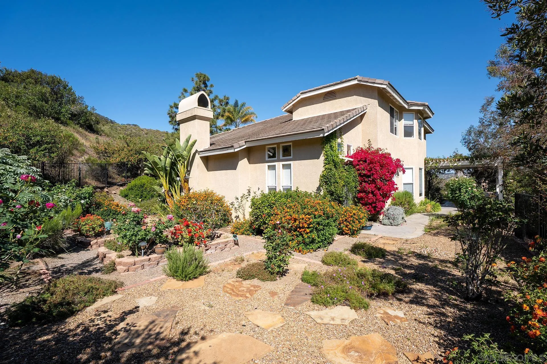 https://cdn.realtyfeed.com/cdn/127/260008400/39e87605735cf6e223710b5803abda55.webp