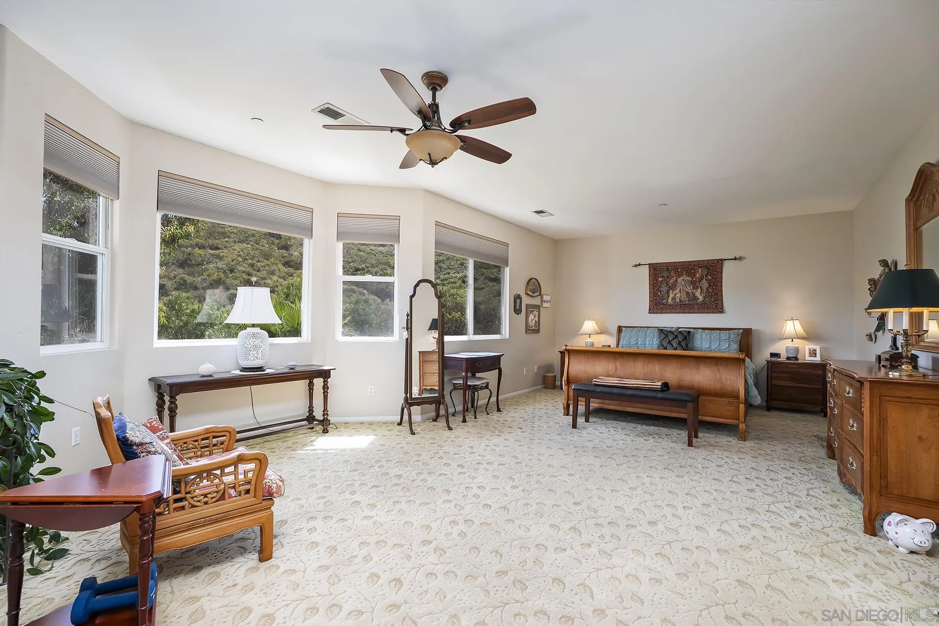 https://cdn.realtyfeed.com/cdn/127/260008400/f4aa1e45910d253fb7e6cae5b3332c2f.webp