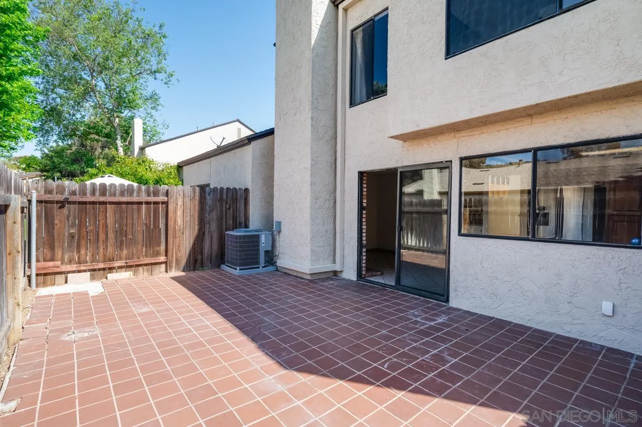 Photo #33: 260008401 Listing: Photo #33