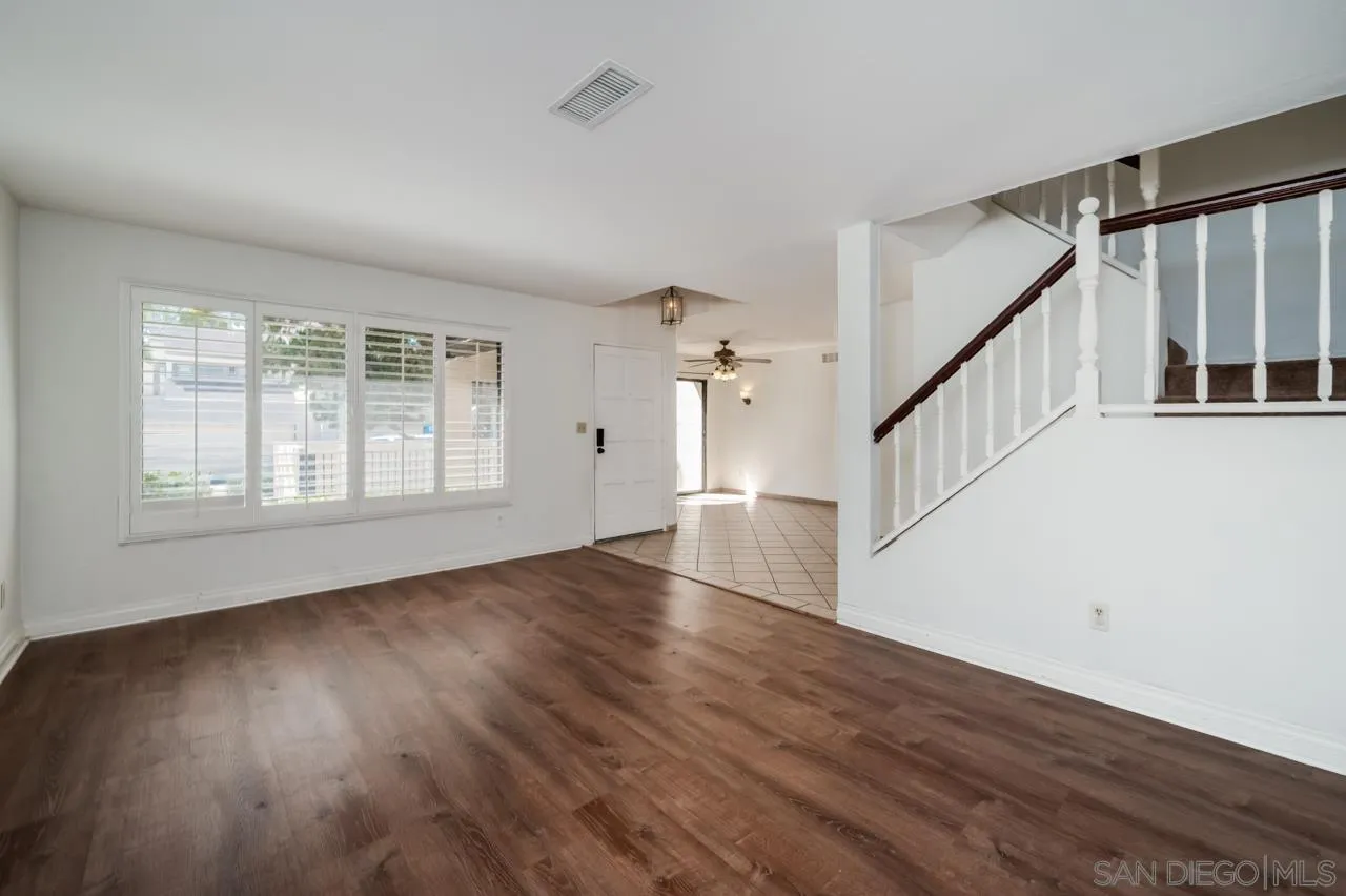 Photo #9: 260008401 Listing: Photo #9