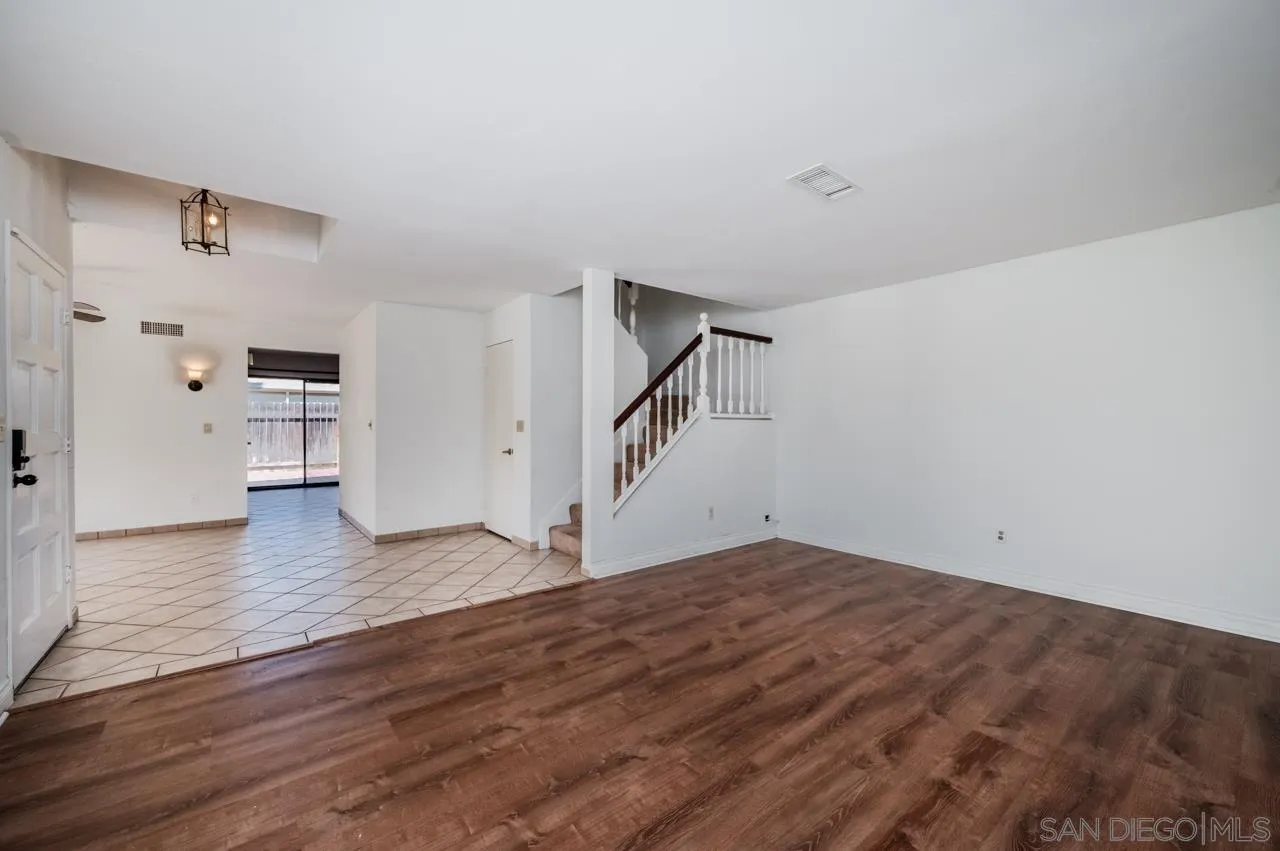 Photo #10: 260008401 Listing: Photo #10