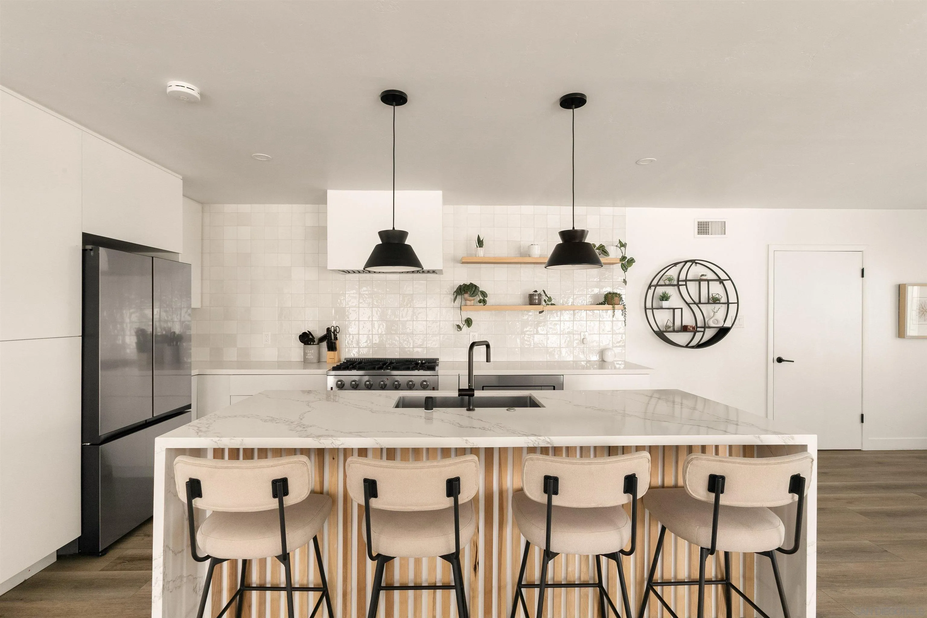 https://cdn.realtyfeed.com/cdn/127/260008405/8bf3dee9a13c18d1c0c945ceef85fc3a.webp