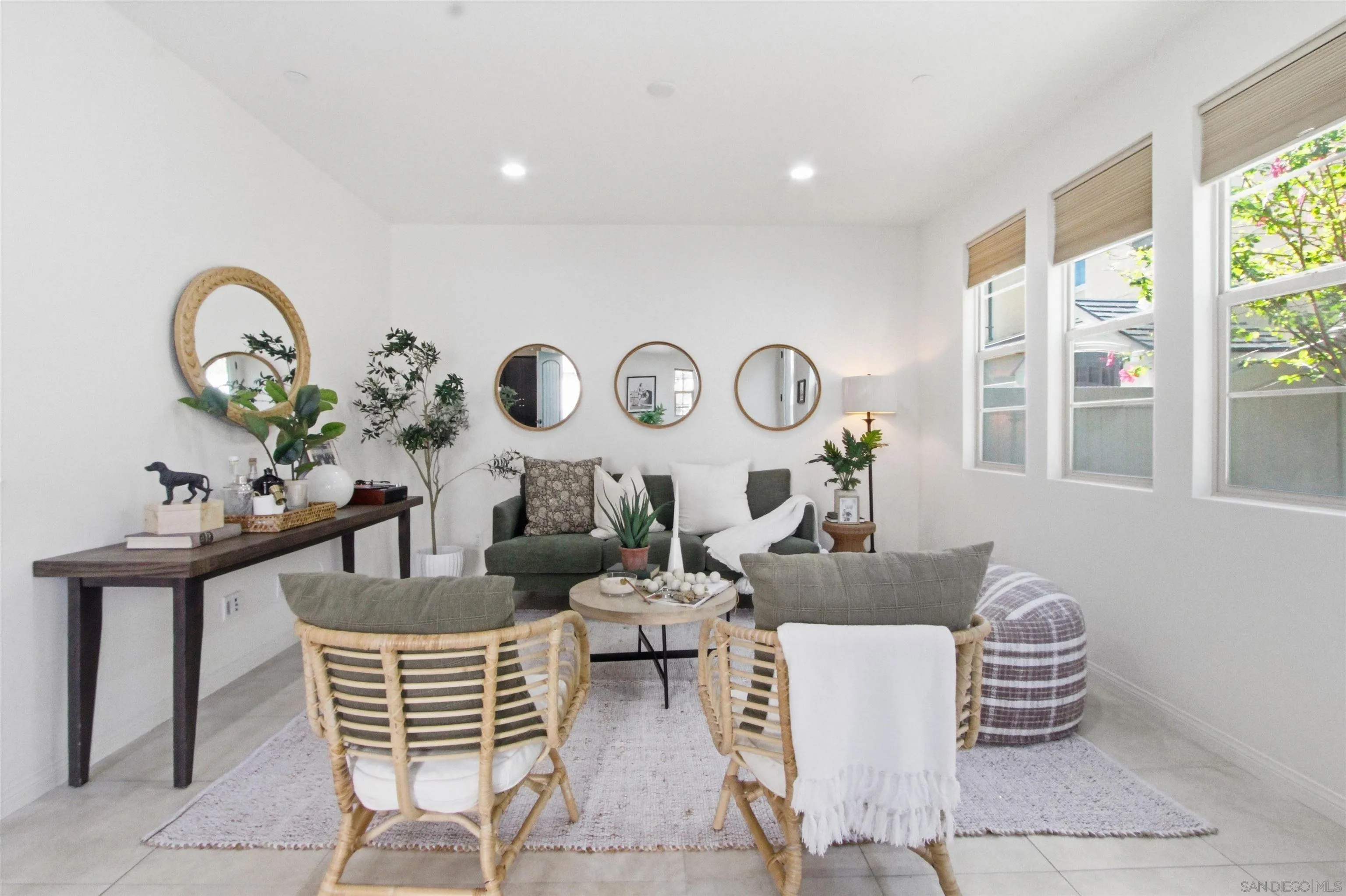 Photo #6: 260008408 Listing: Photo #6