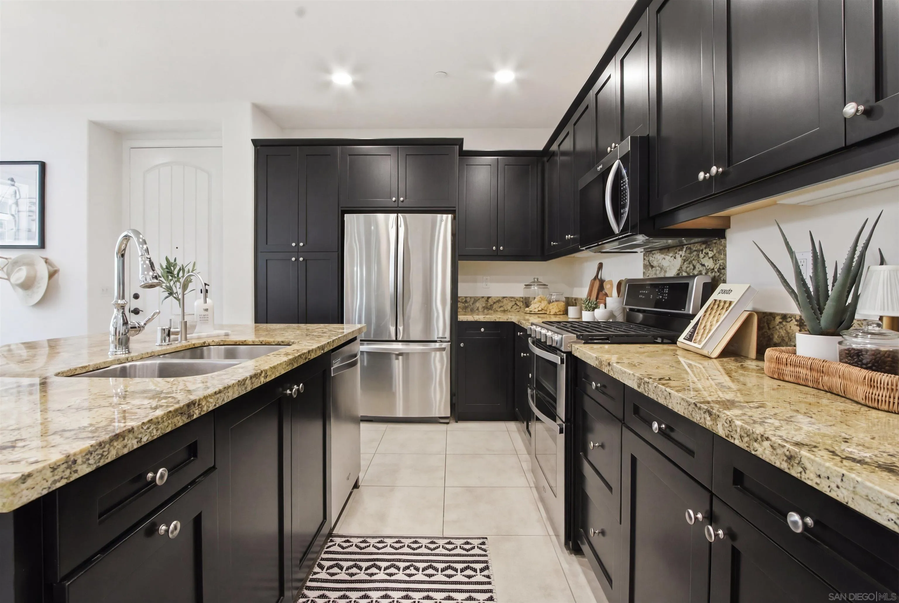 Photo #17: 260008408 Listing: Photo #17