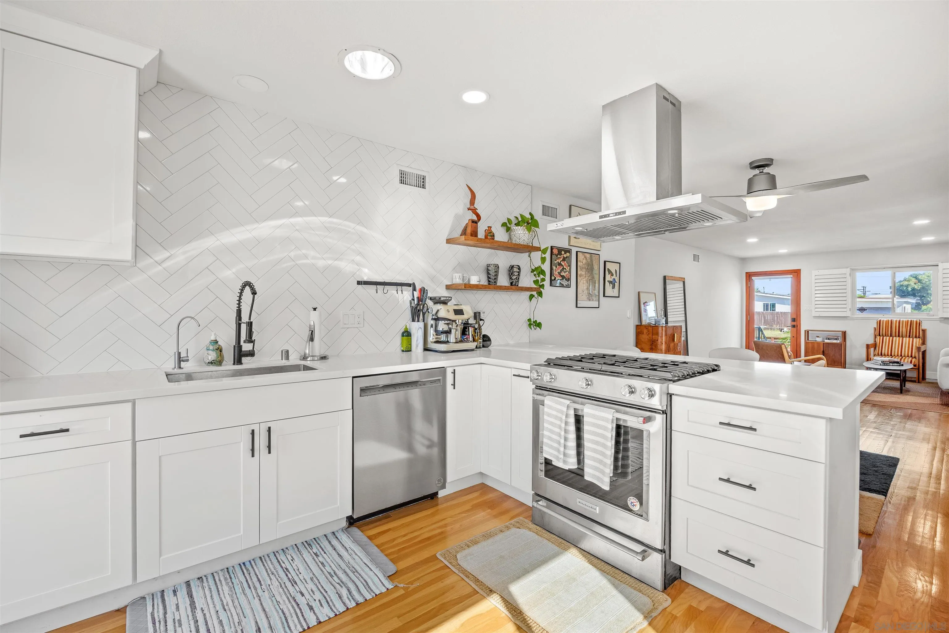 https://cdn.realtyfeed.com/cdn/127/260008410/9d8012da0846dfeb3811141e62860eca.webp
