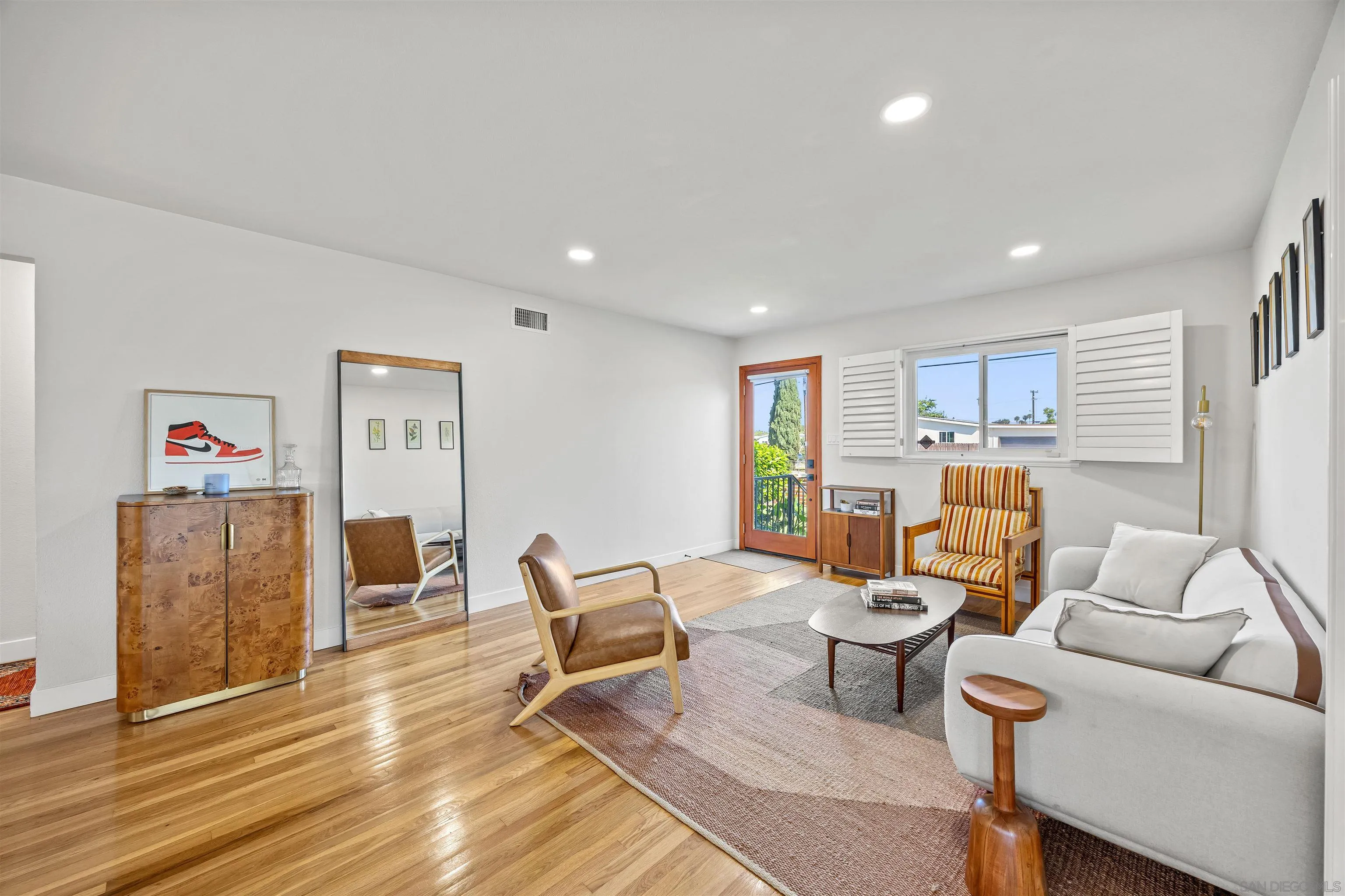 https://cdn.realtyfeed.com/cdn/127/260008410/c87ee9f046f25573a283475b2fa6127b.webp