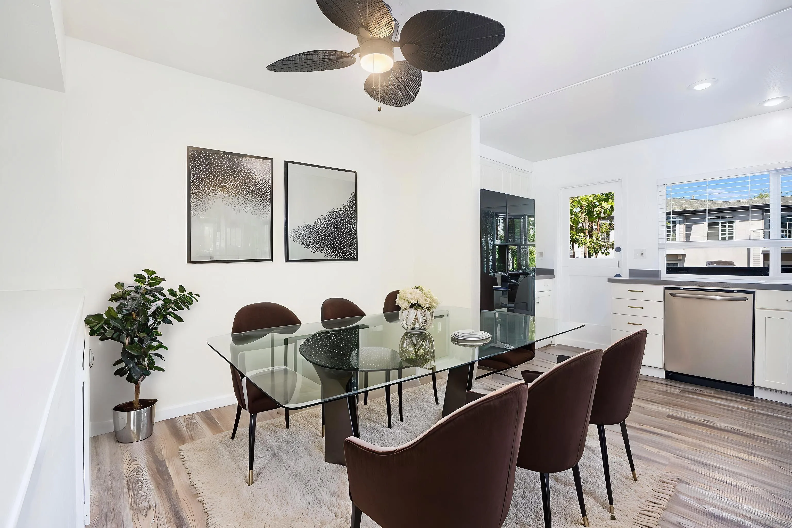 Photo #8: 260008411 Listing: Photo #8