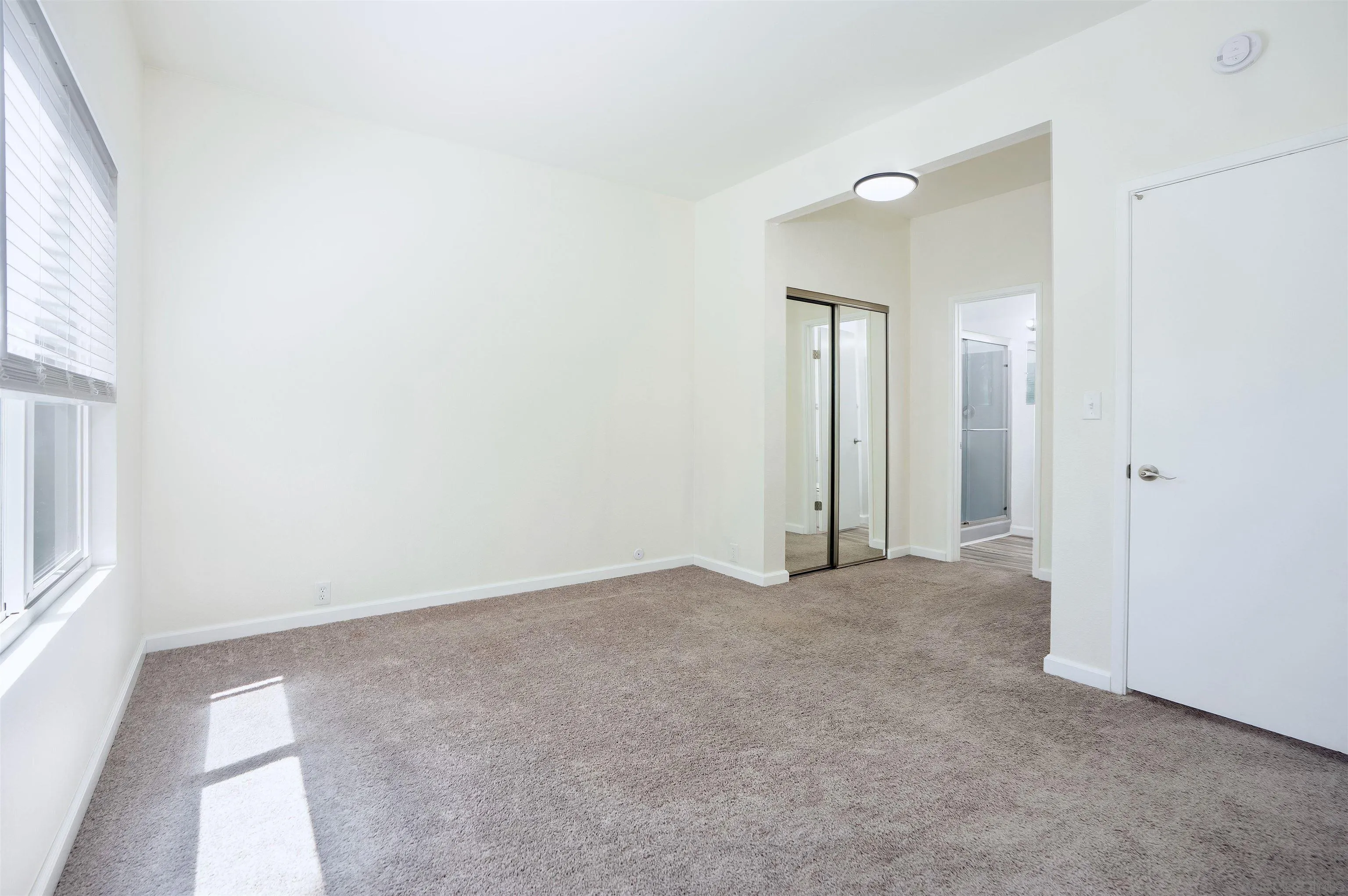 Photo #13: 260008411 Listing: Photo #13
