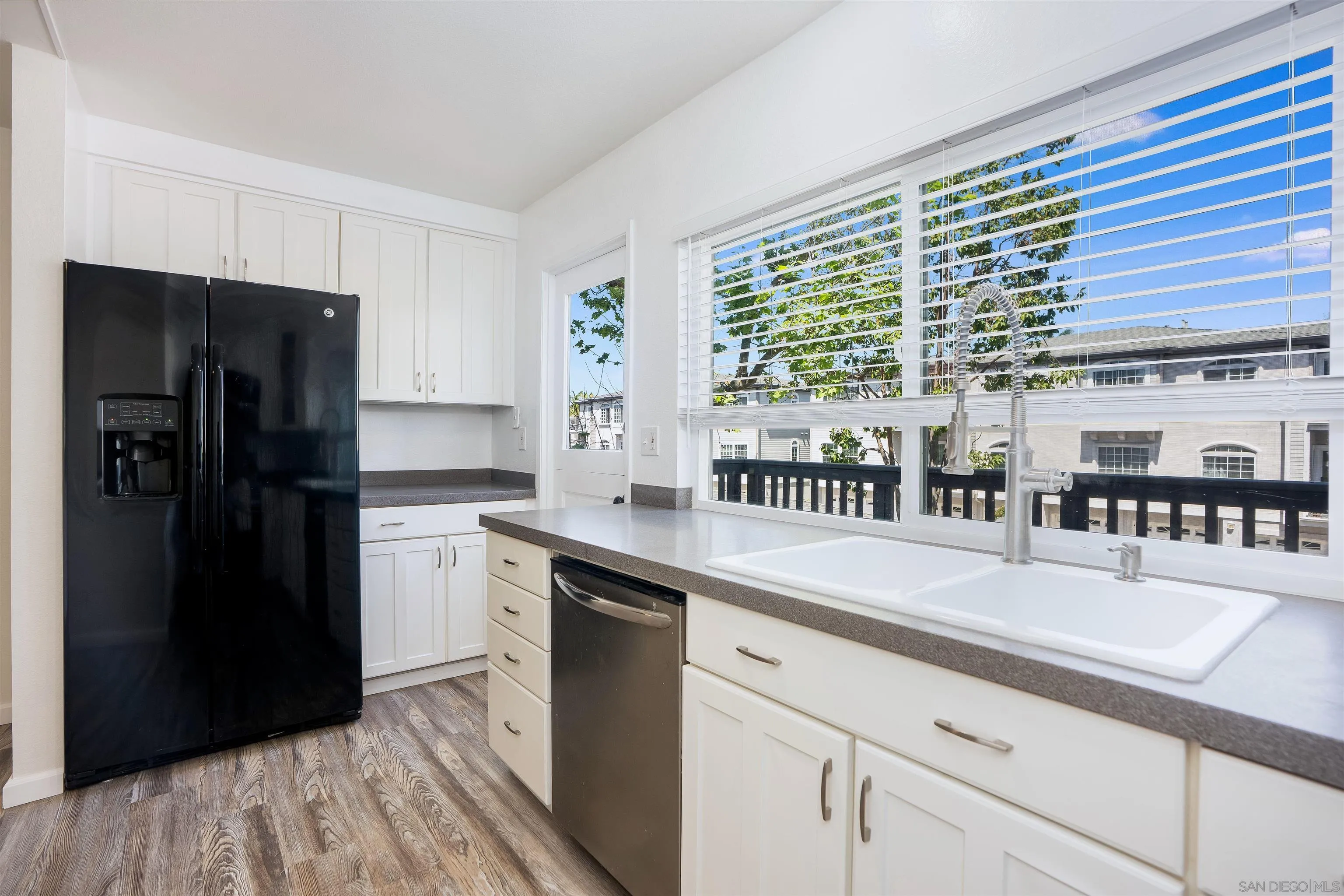 Photo #6: 260008411 Listing: Photo #6