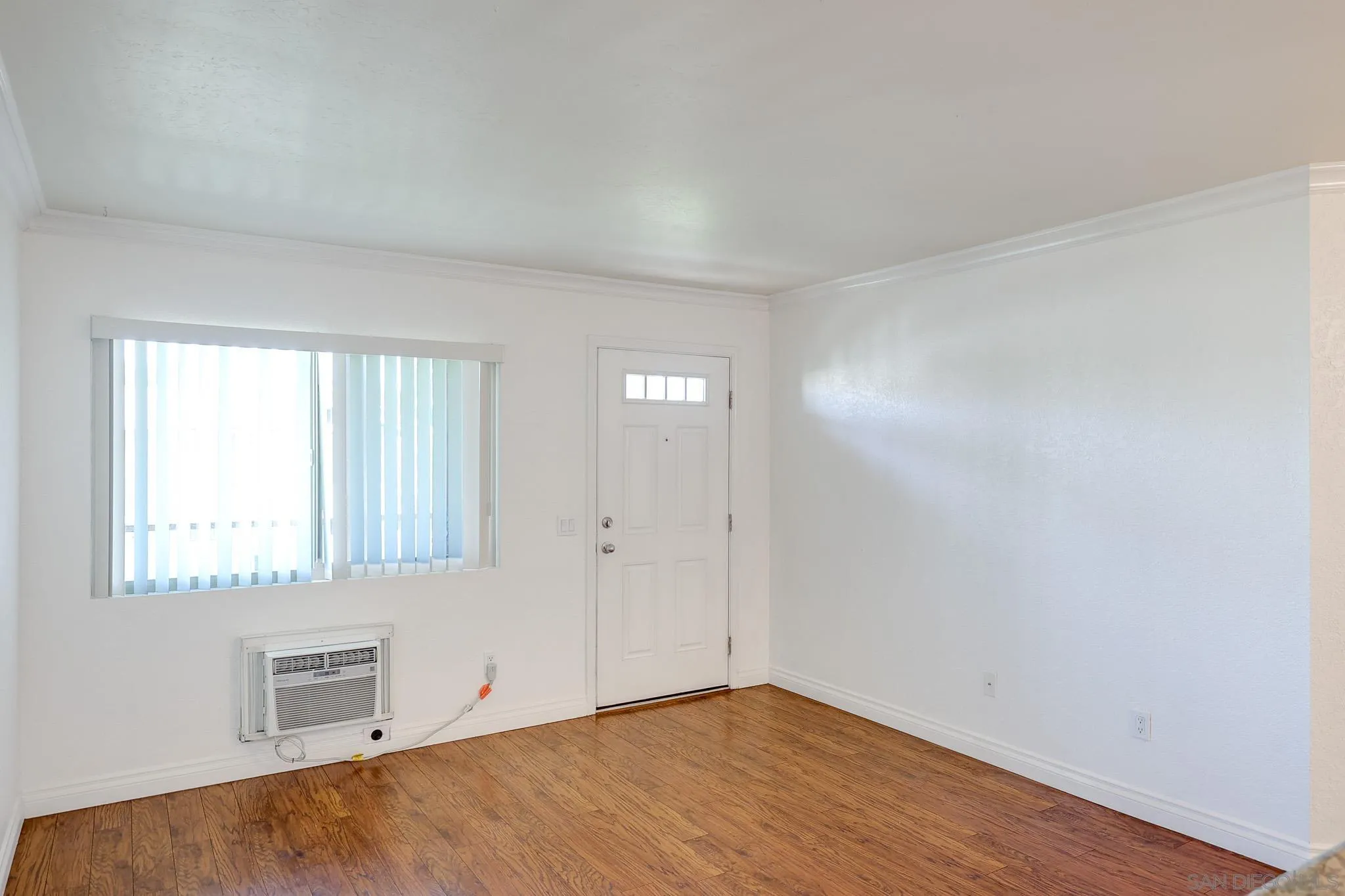 Photo #5: 260008416 Listing: Photo #5