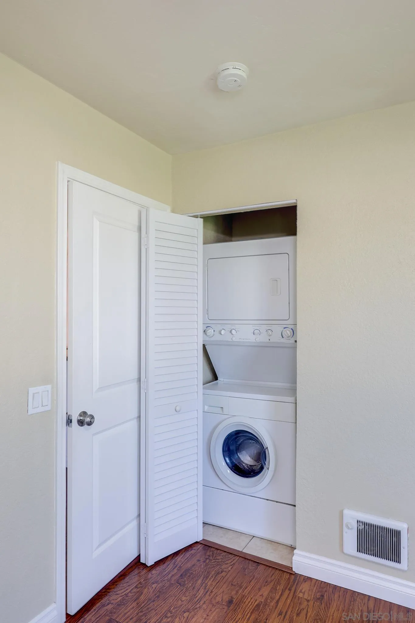 Photo #21: 260008416 Listing: Photo #21