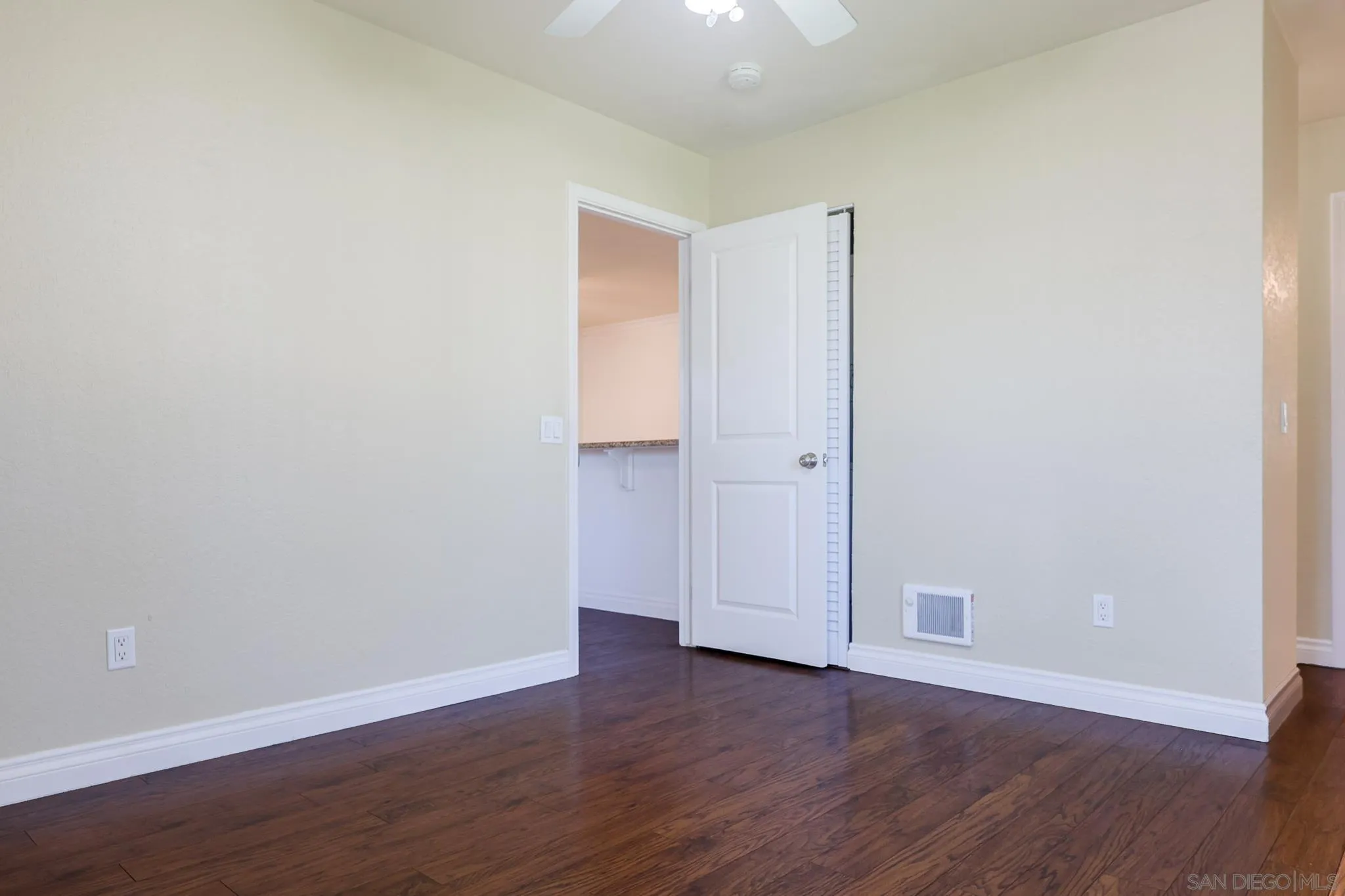 Photo #19: 260008416 Listing: Photo #19