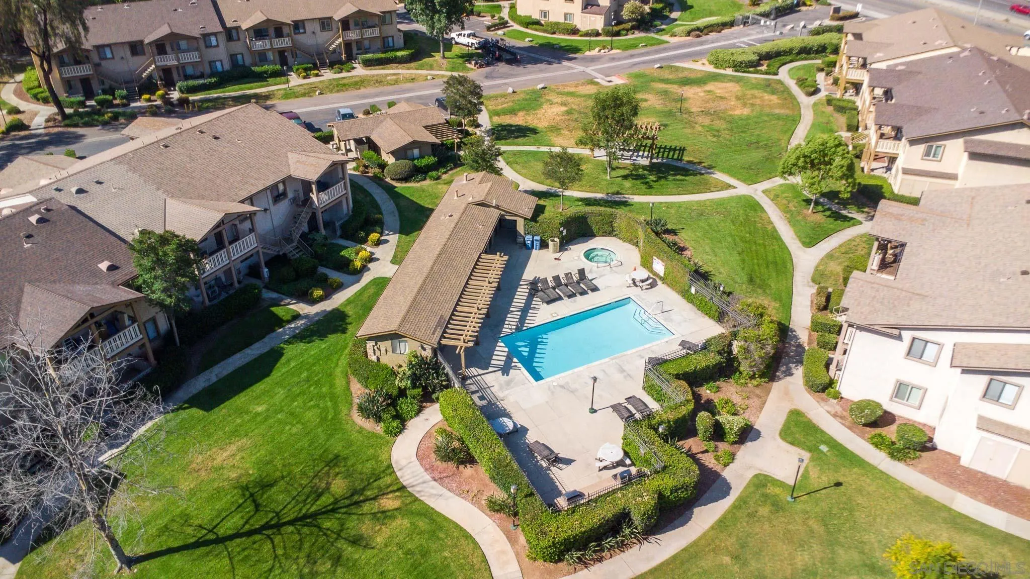 Photo #3: 260008416 Listing: Photo #3