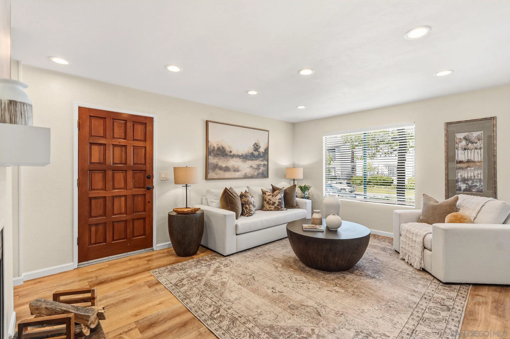 Photo #3: 260008419 Listing: Photo #3