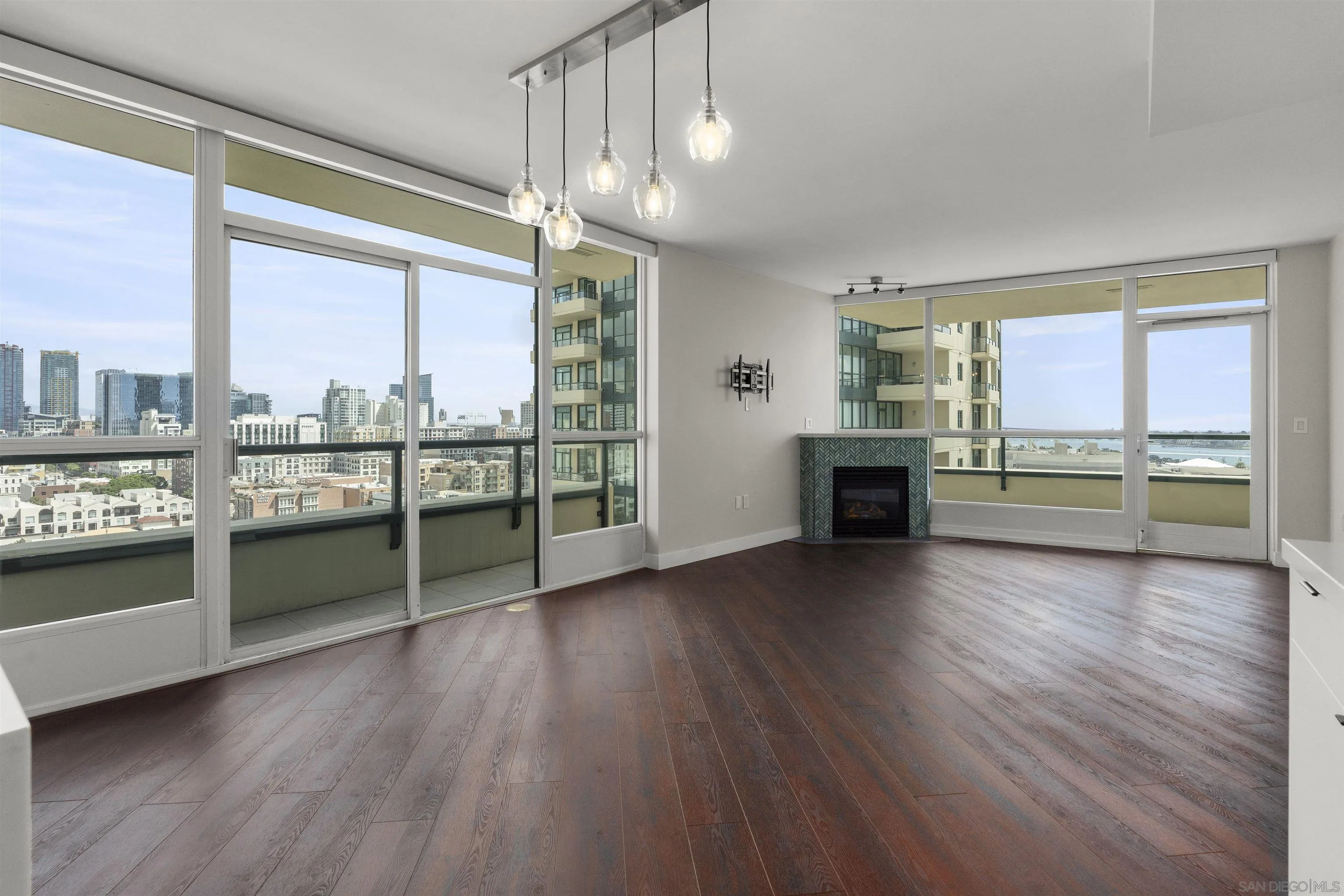 Photo #15: 260008425 Listing: Photo #15