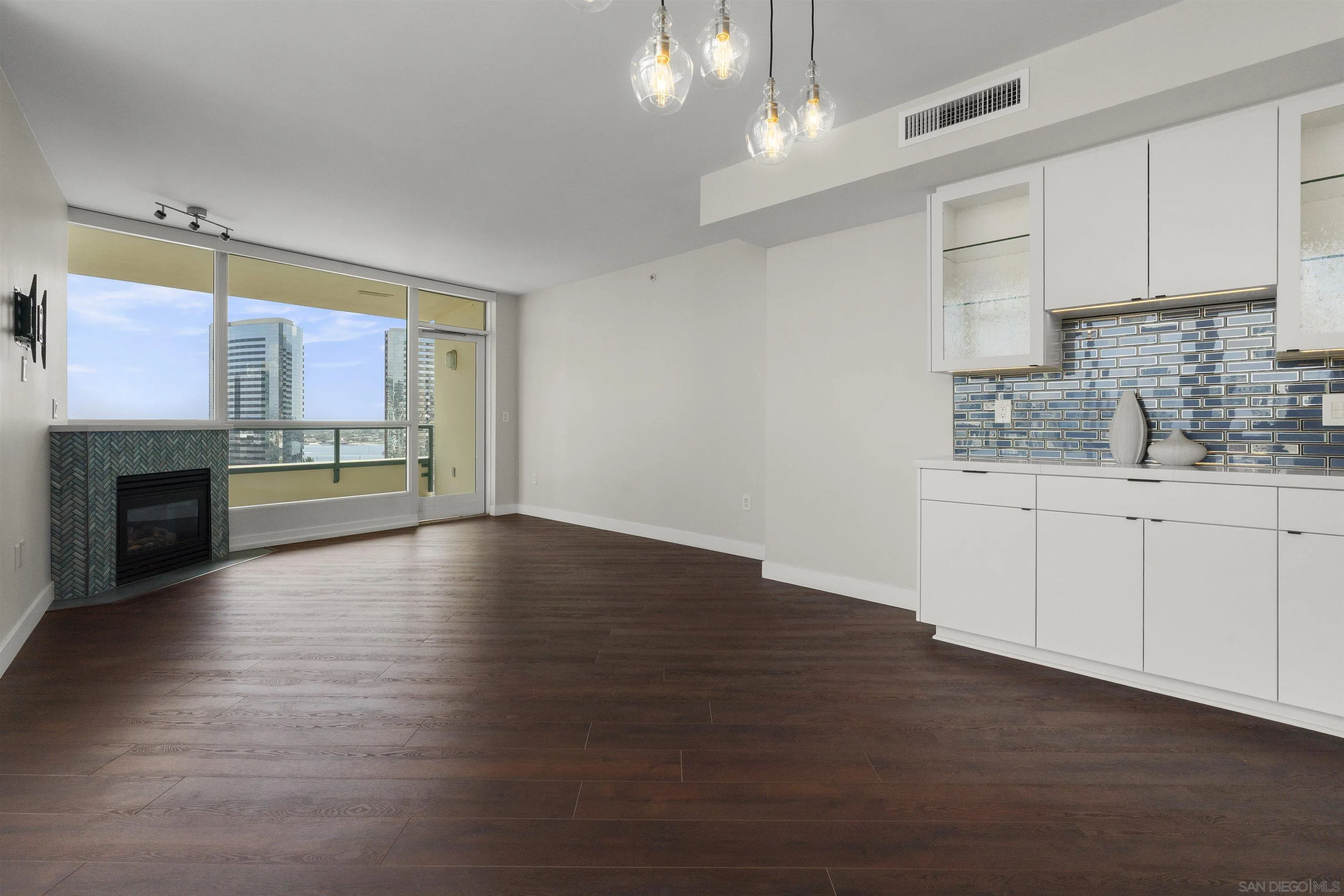 Photo #13: 260008425 Listing: Photo #13
