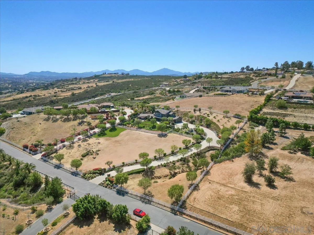 https://cdn.realtyfeed.com/cdn/127/260008427/0ab1e8f86ca62d8d611e046b61d89839.webp