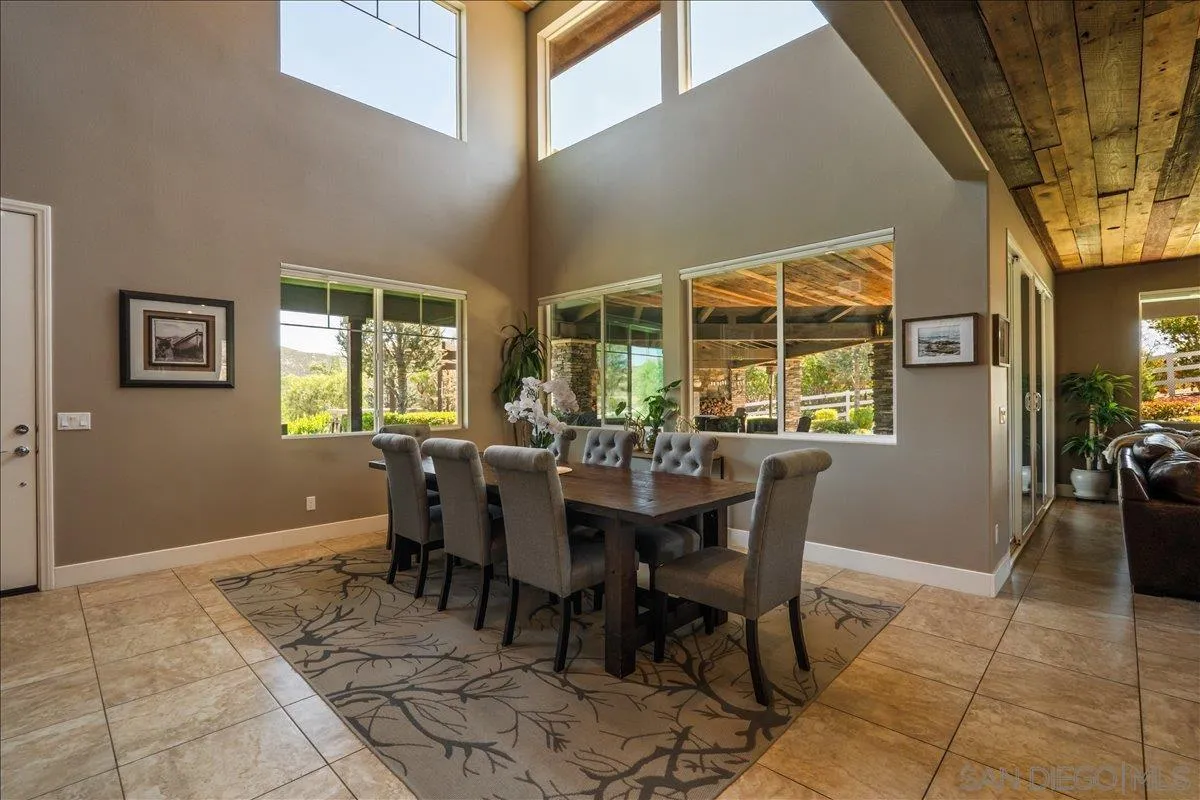 https://cdn.realtyfeed.com/cdn/127/260008427/421891703b62a65b5671dec38575be77.webp
