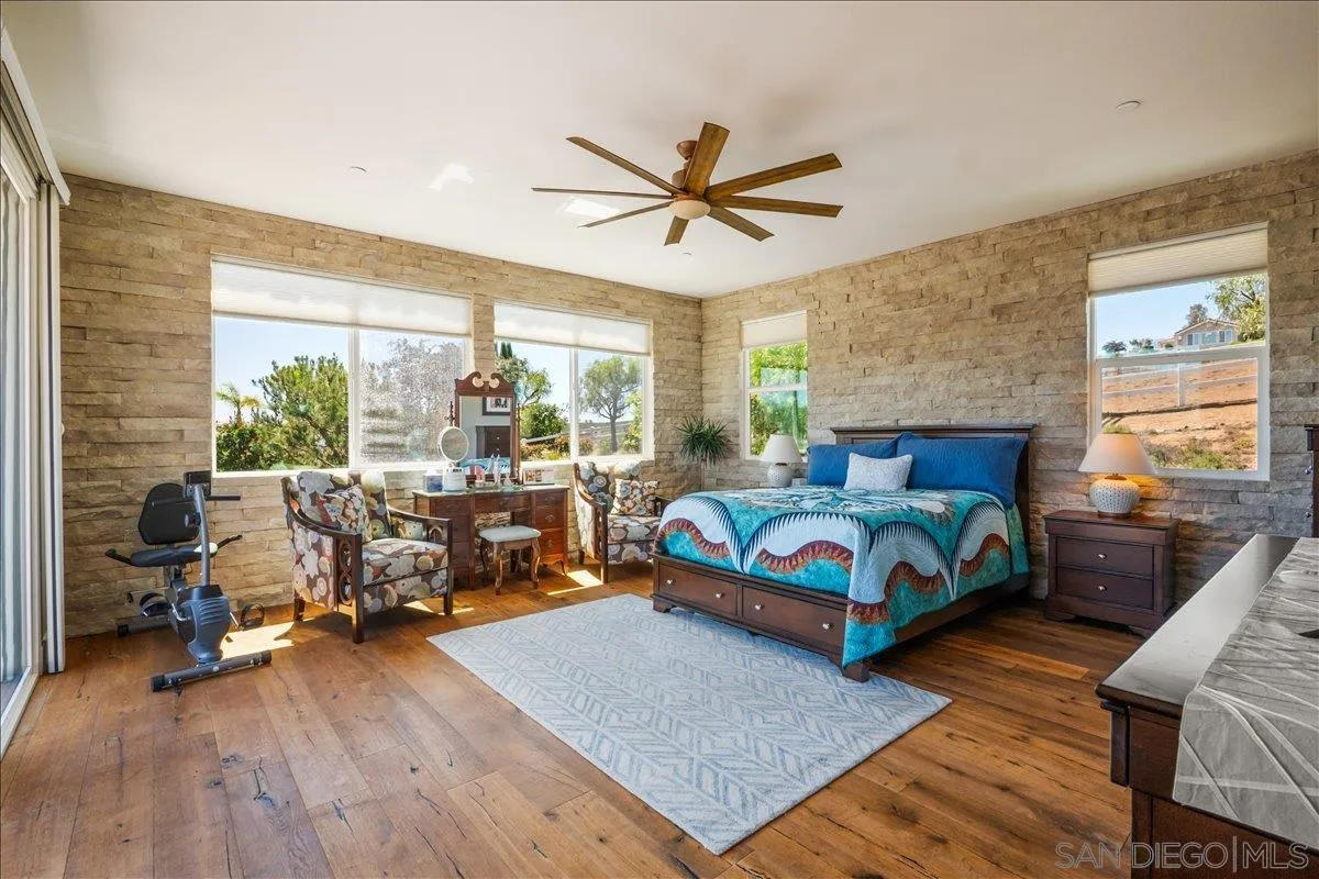 https://cdn.realtyfeed.com/cdn/127/260008427/93234155efed08a9ae6844b74cef8adc.webp