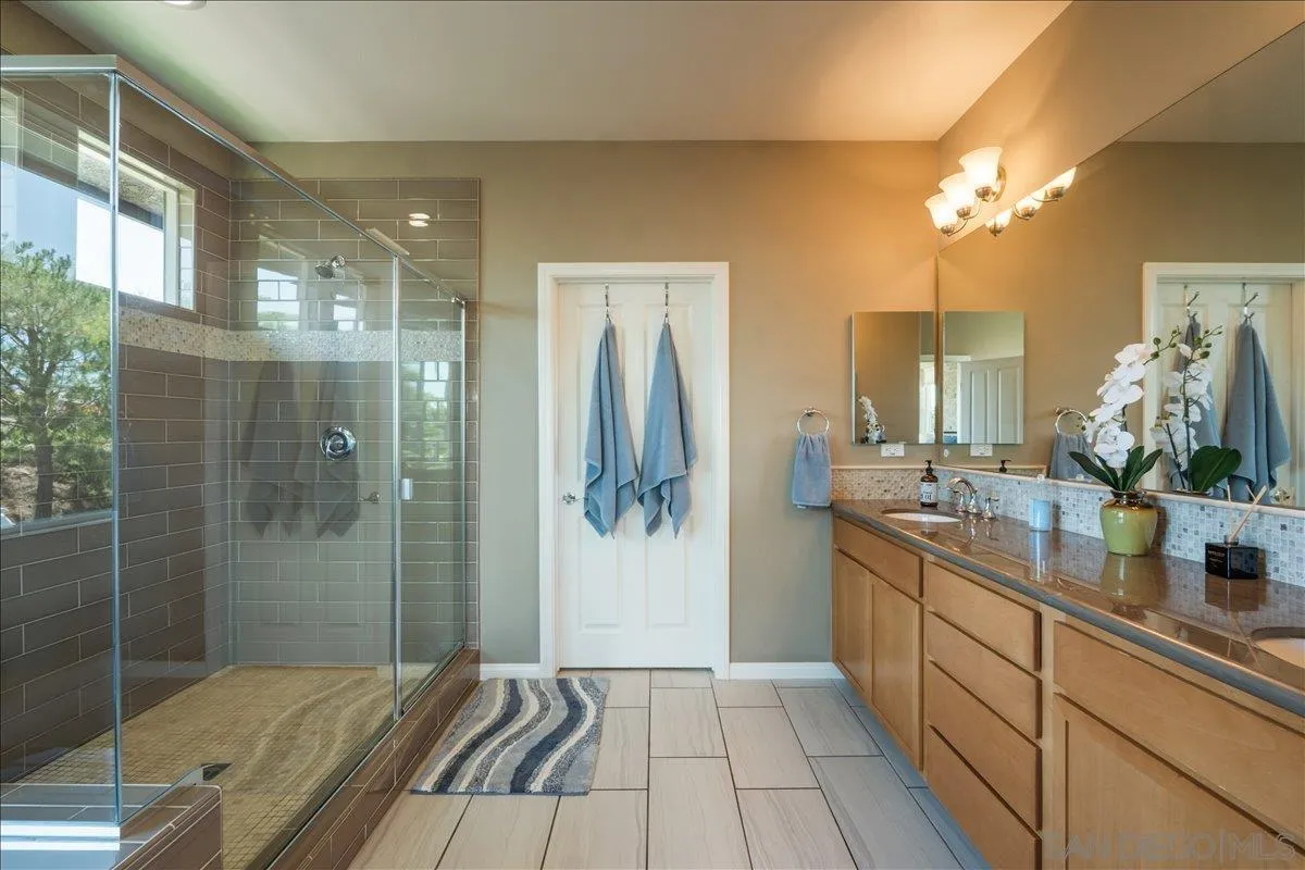 https://cdn.realtyfeed.com/cdn/127/260008427/d00997326beb0e50591898c7688f298e.webp