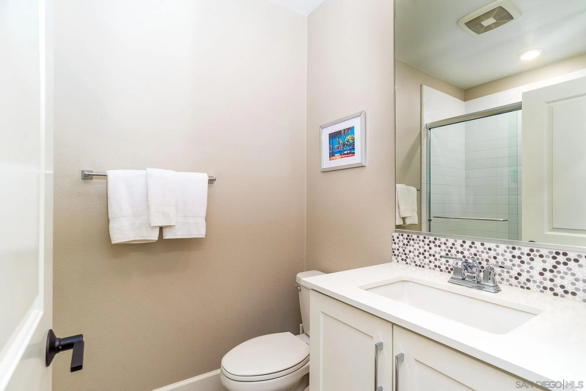 Photo #23: 260008430 Listing: Photo #23