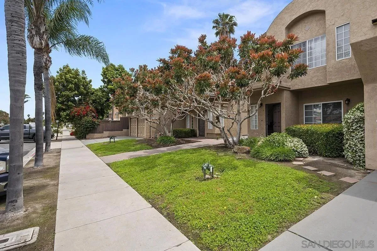 Photo #33: 260008433 Listing: Photo #33