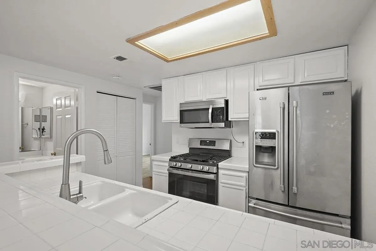 Photo #16: 260008433 Listing: Photo #16