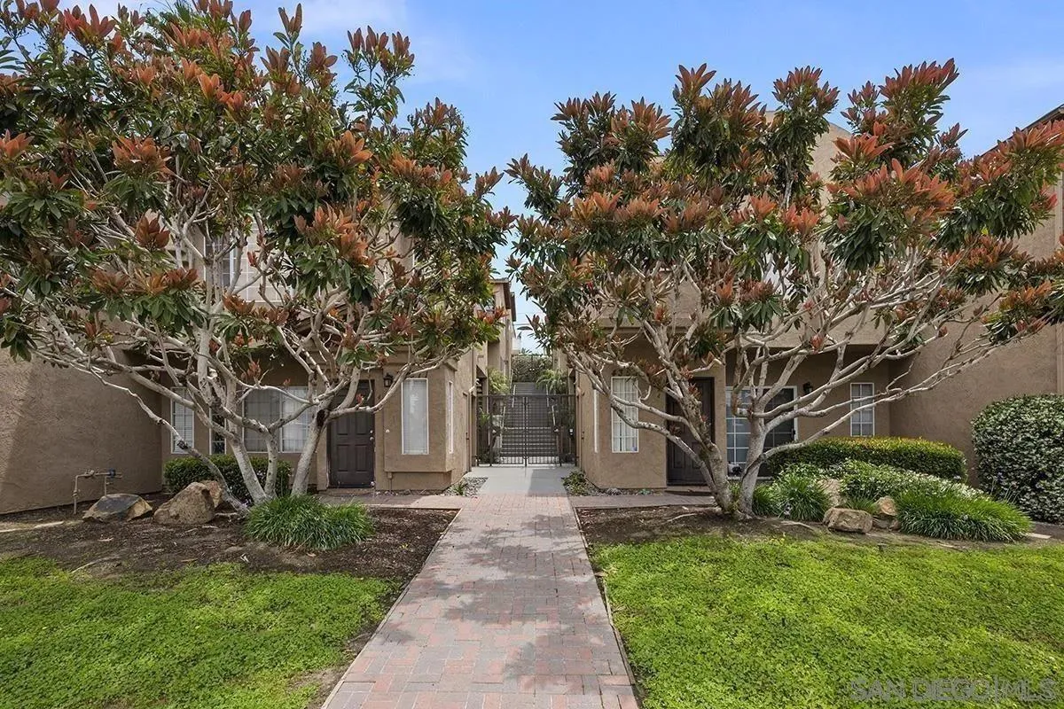 Photo #2: 260008433 Listing: Photo #2