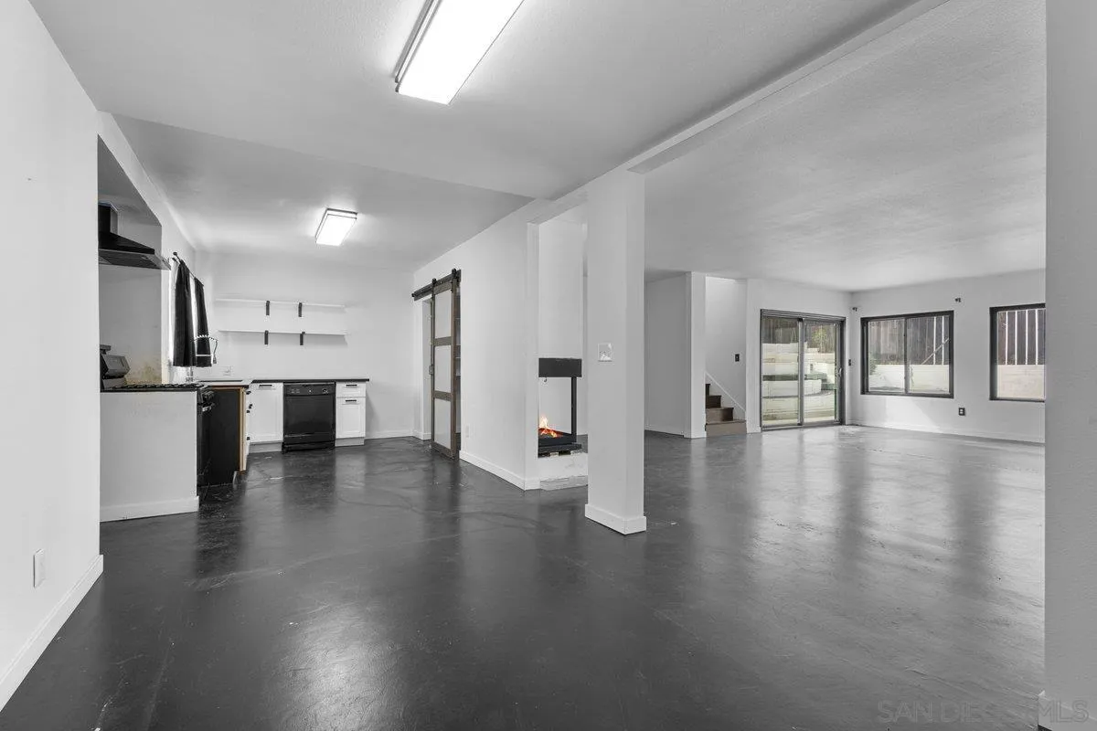 https://cdn.realtyfeed.com/cdn/127/260008435/247c23fce835a1e50ba68241ca6d2c44.webp