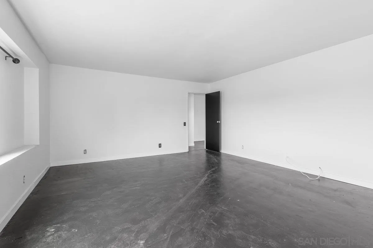 https://cdn.realtyfeed.com/cdn/127/260008435/464554a1c777b9d0e7f6a9b81f945938.webp