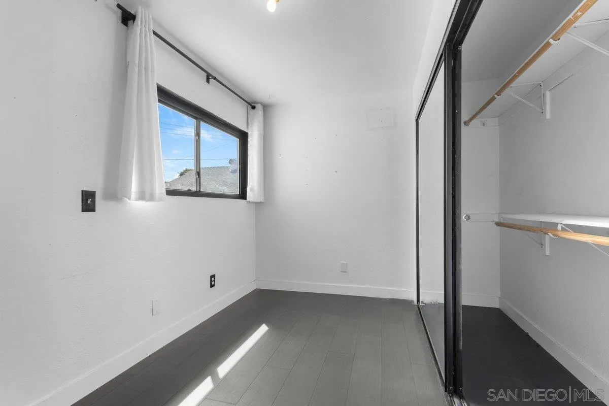 https://cdn.realtyfeed.com/cdn/127/260008435/5cc9923e5d6a1b152bf965b13c09a597.webp