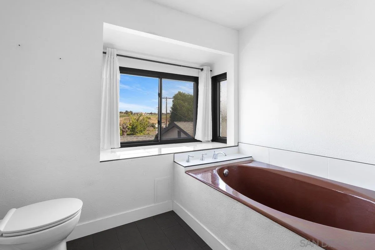 https://cdn.realtyfeed.com/cdn/127/260008435/75ce8fe9c53ae59a9b0348db46c3629a.webp