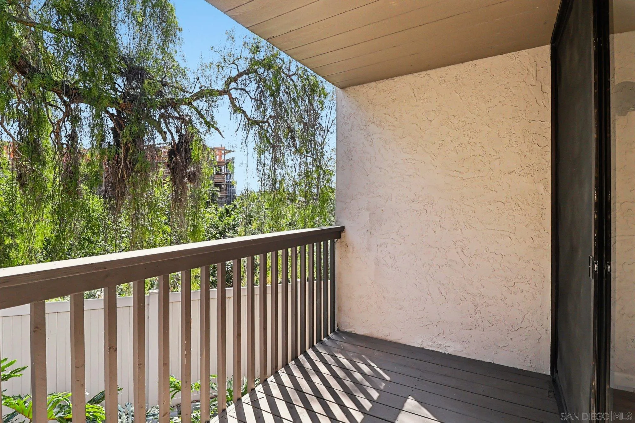 https://cdn.realtyfeed.com/cdn/127/260008438/0240f66033d24f75e0f70c24ddc519fe.webp
