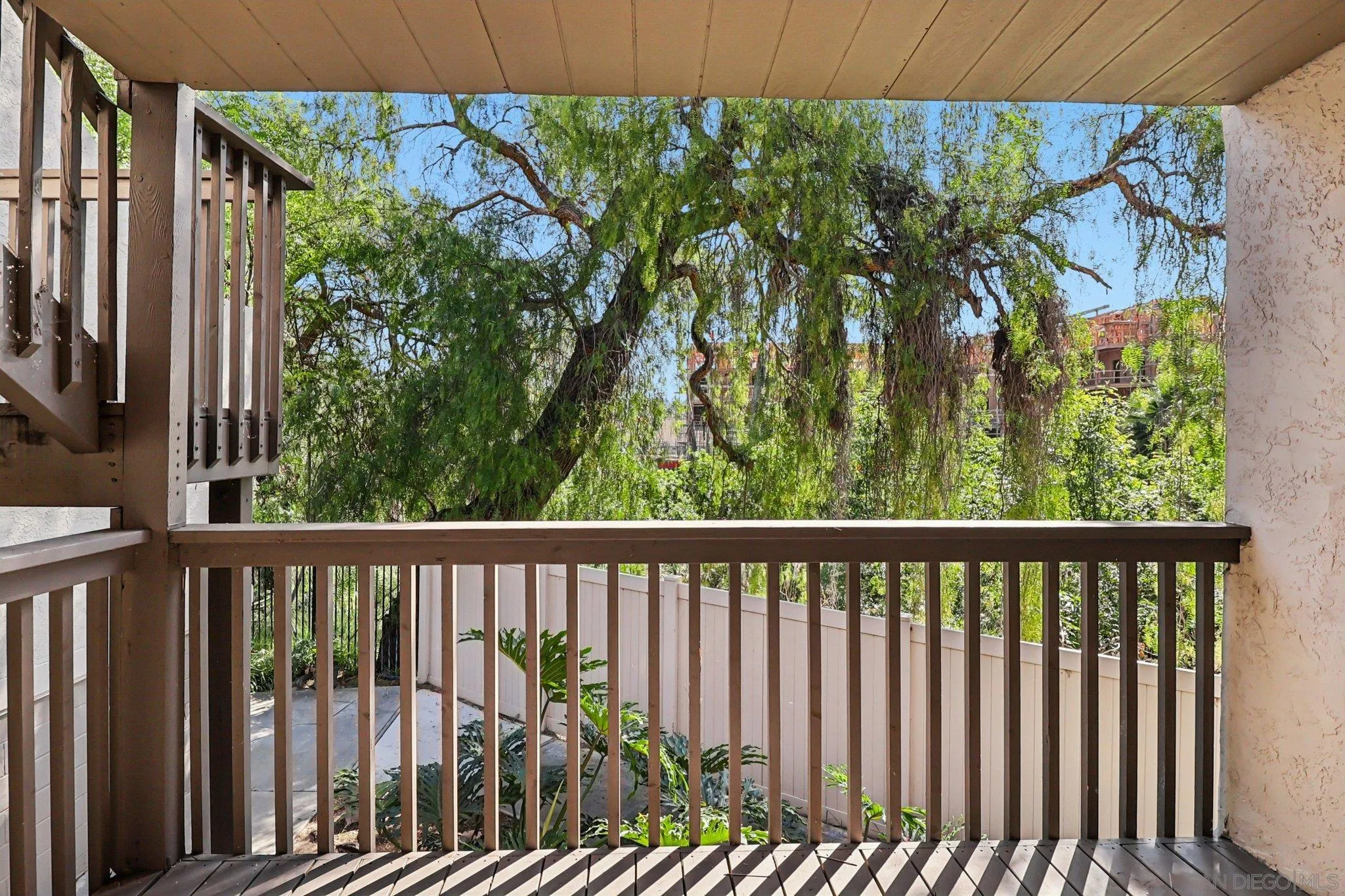 https://cdn.realtyfeed.com/cdn/127/260008438/80439fcde36617d1ca066e73a69a16f6.webp