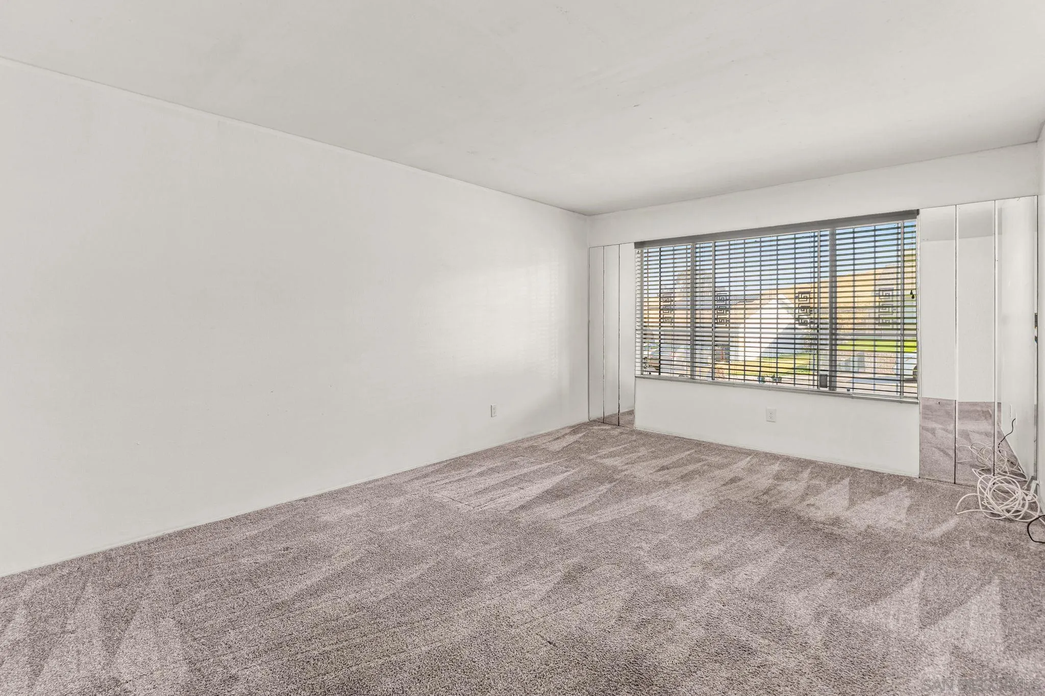 https://cdn.realtyfeed.com/cdn/127/260008439/88584864000cd0d8d59d6c66749dd2e9.webp