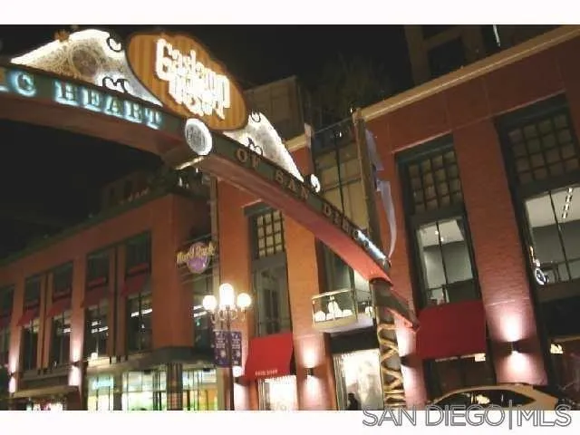 Photo #3: 260008440 Listing: Photo #3