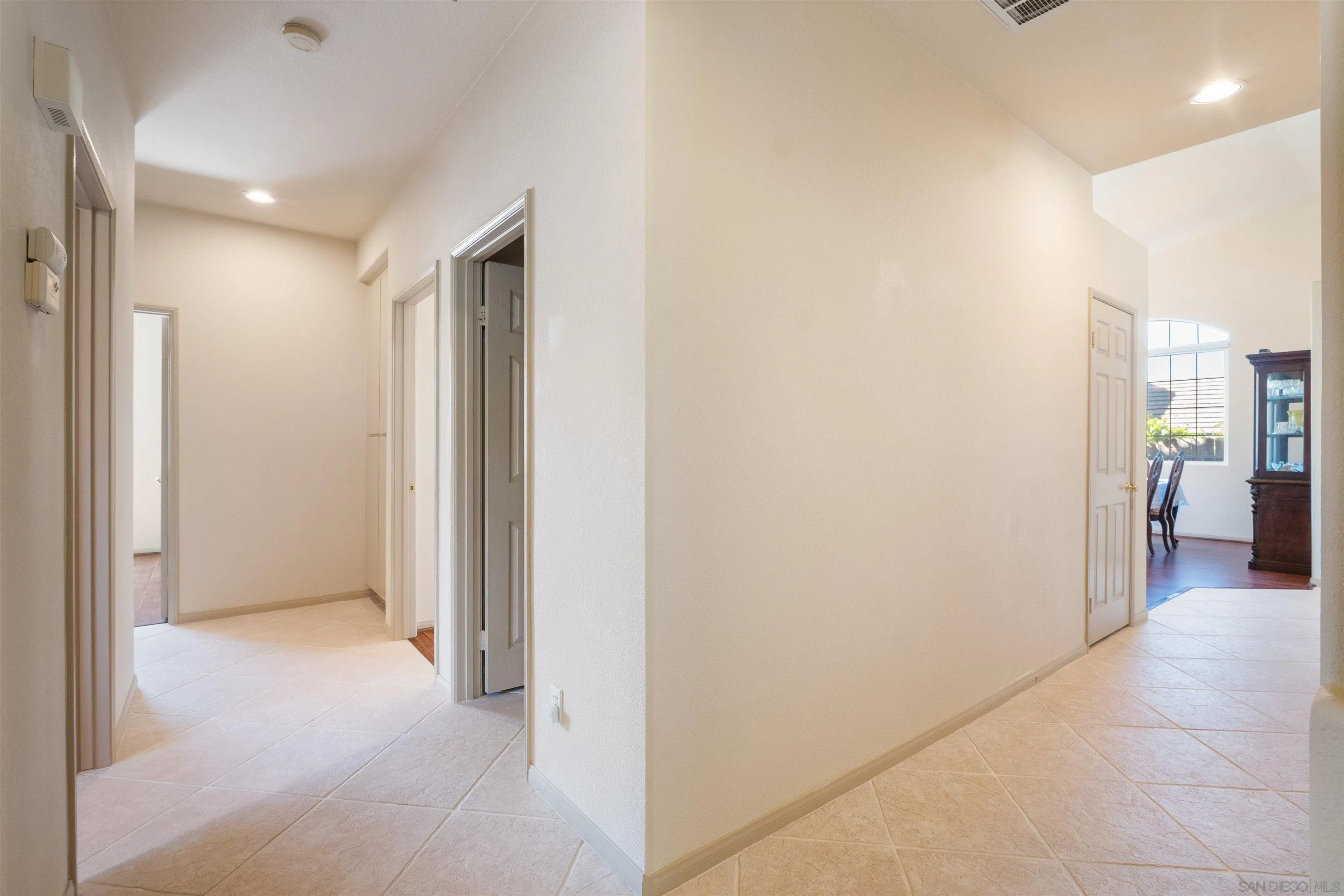 https://cdn.realtyfeed.com/cdn/127/260008441/1f8d3cad6a51a50a2c4ee284882edd50.webp