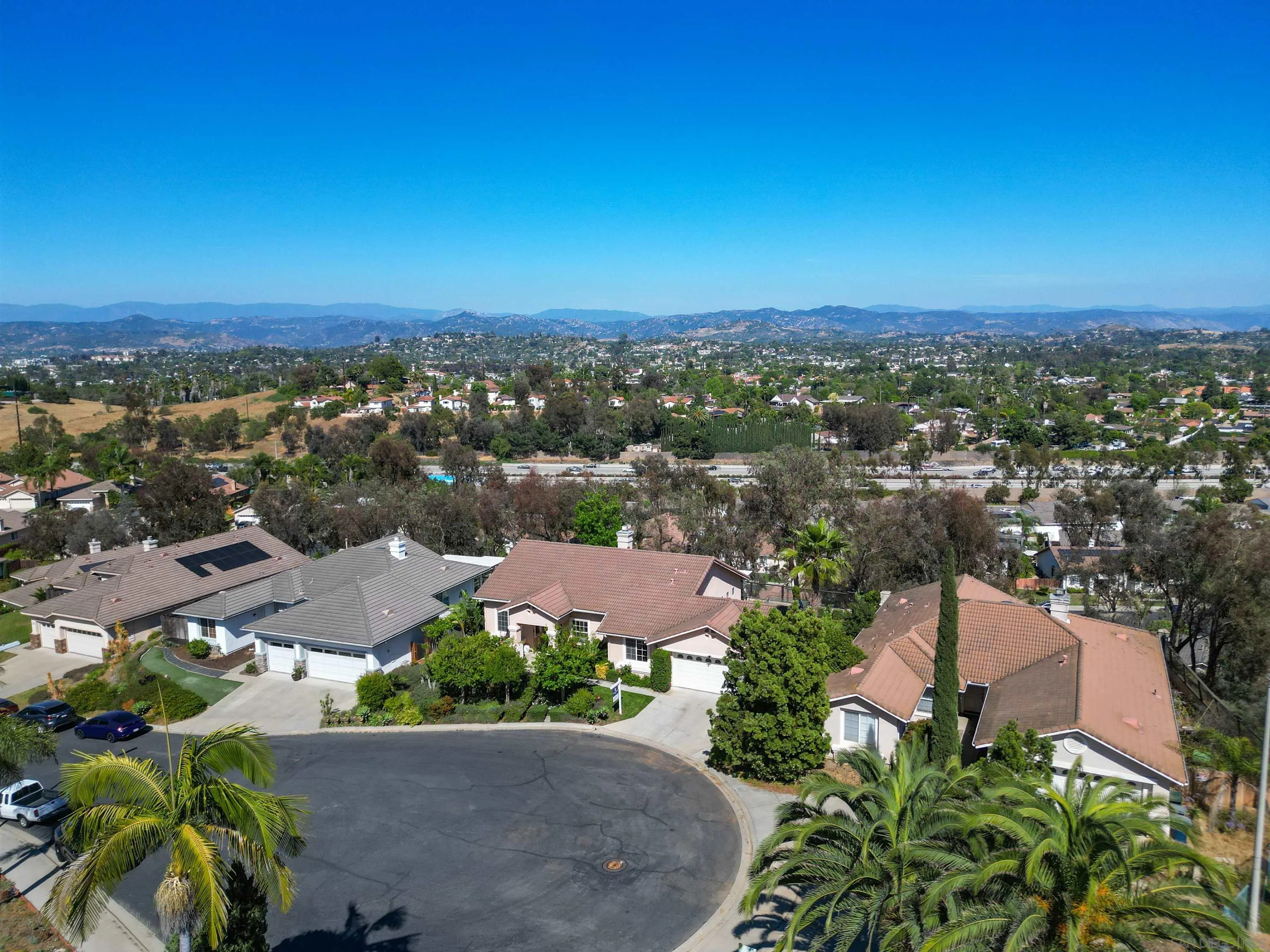 https://cdn.realtyfeed.com/cdn/127/260008441/70655f919659662f3fde47226f9b3986.webp