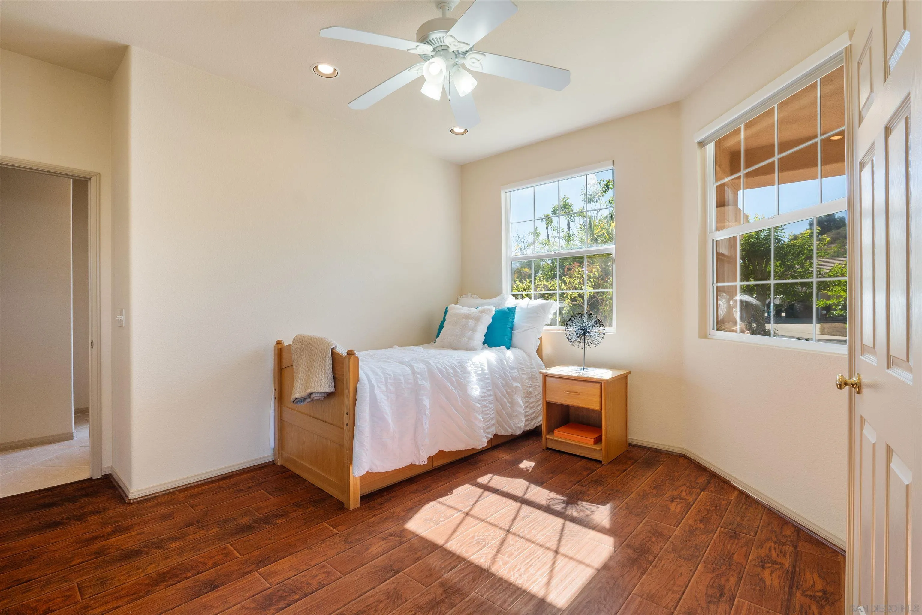https://cdn.realtyfeed.com/cdn/127/260008441/807bf2ff8ac212b8362e267280c10bdd.webp