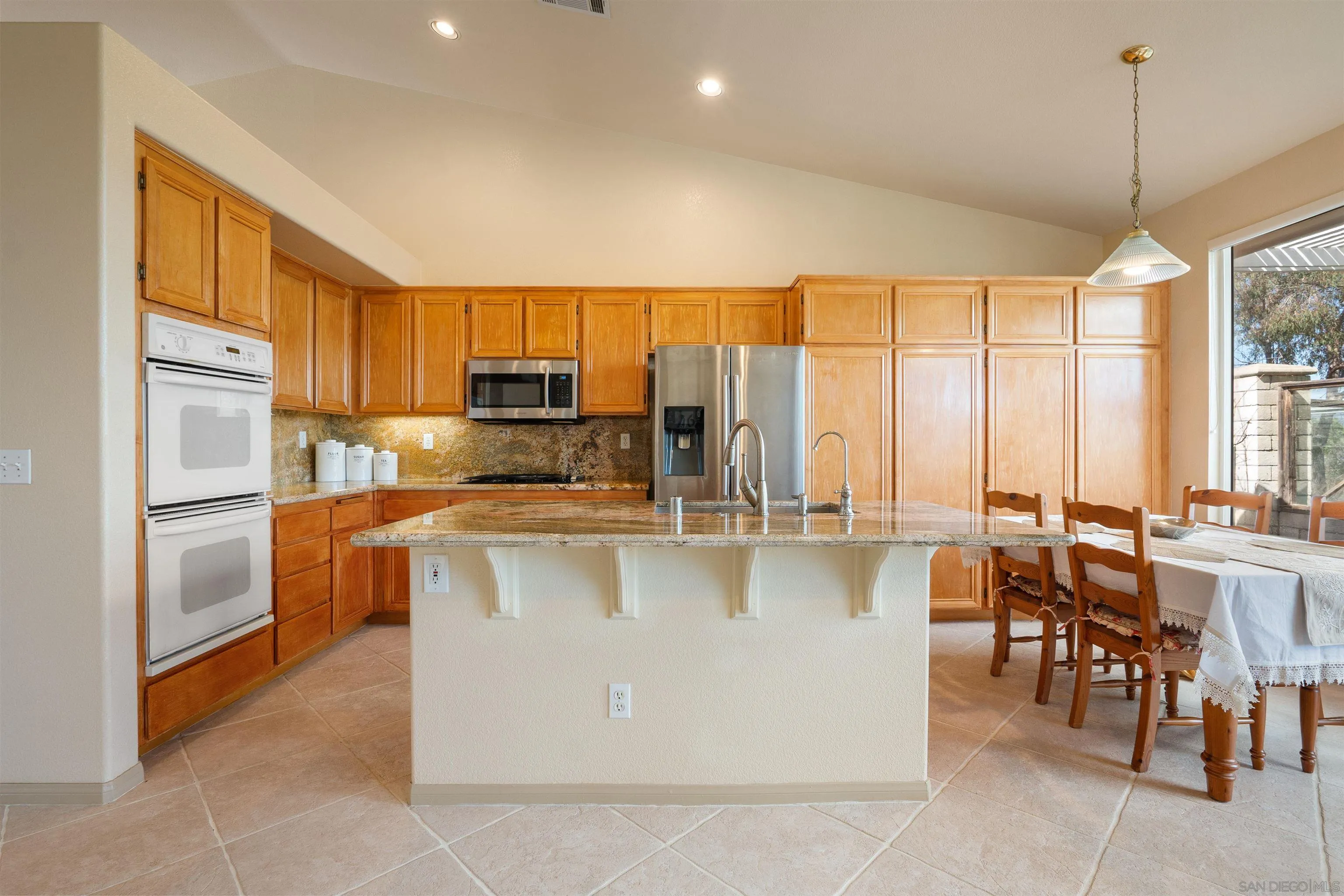 https://cdn.realtyfeed.com/cdn/127/260008441/c6391ec94f96eed43311a1f8902d9525.webp
